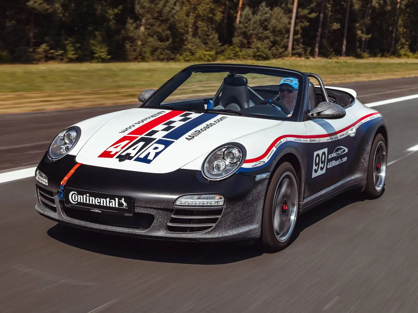 SpeedArt Sonstige speedART SP97-4AllRoads: Offroad-Safari-Dakar-Umbau auf Basis Porsche 997 Carrera 4S Cabrio: Höherlegung, Klappe, TÜV Weiß - 1