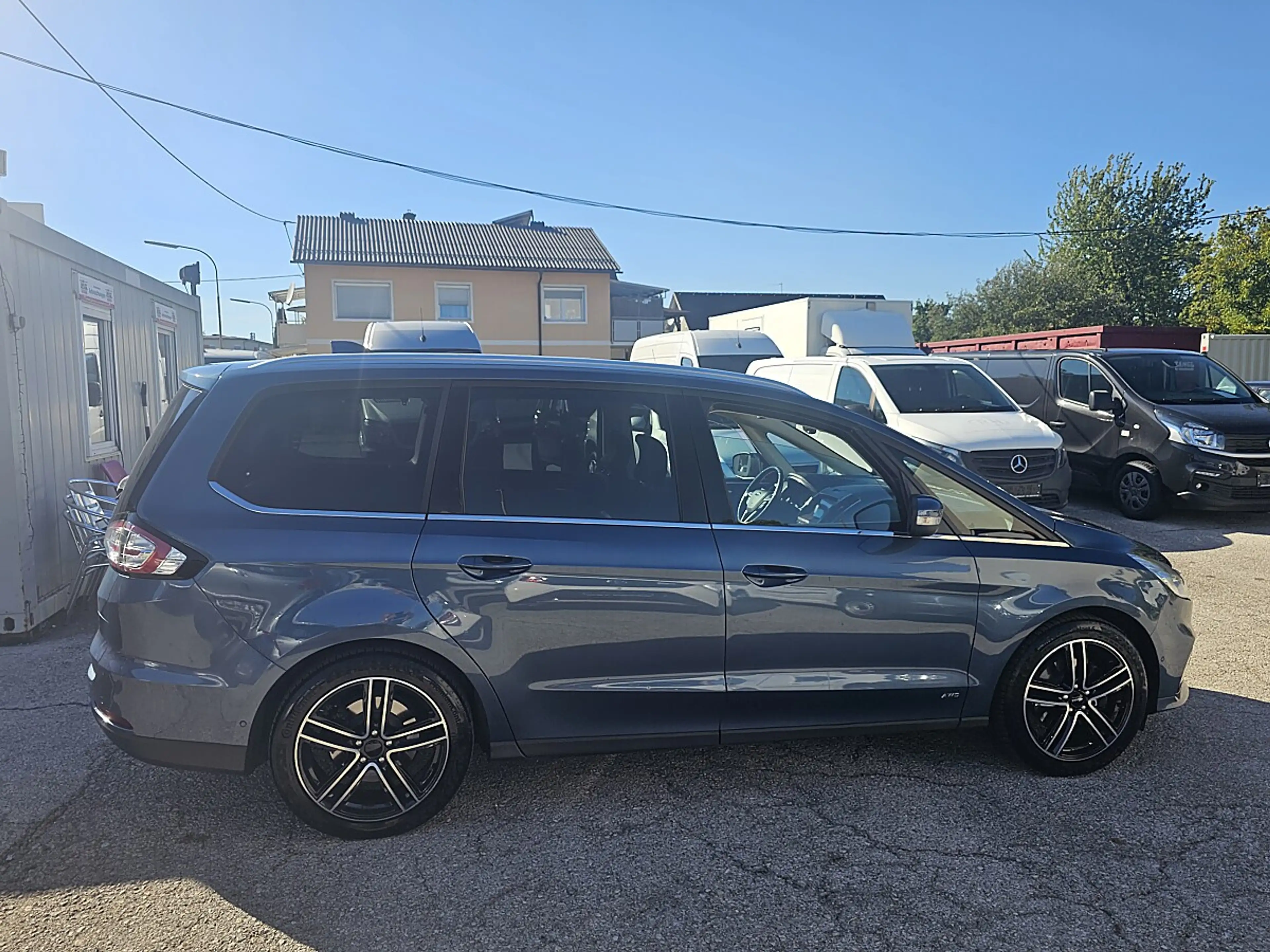 Ford Galaxy 2,0 EcoBlue SCR AWD-Allrad Titanium Aut.7-Sitze... — photo 4