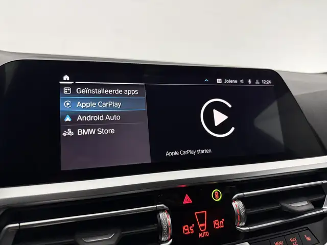 BMW 3 Series view 28