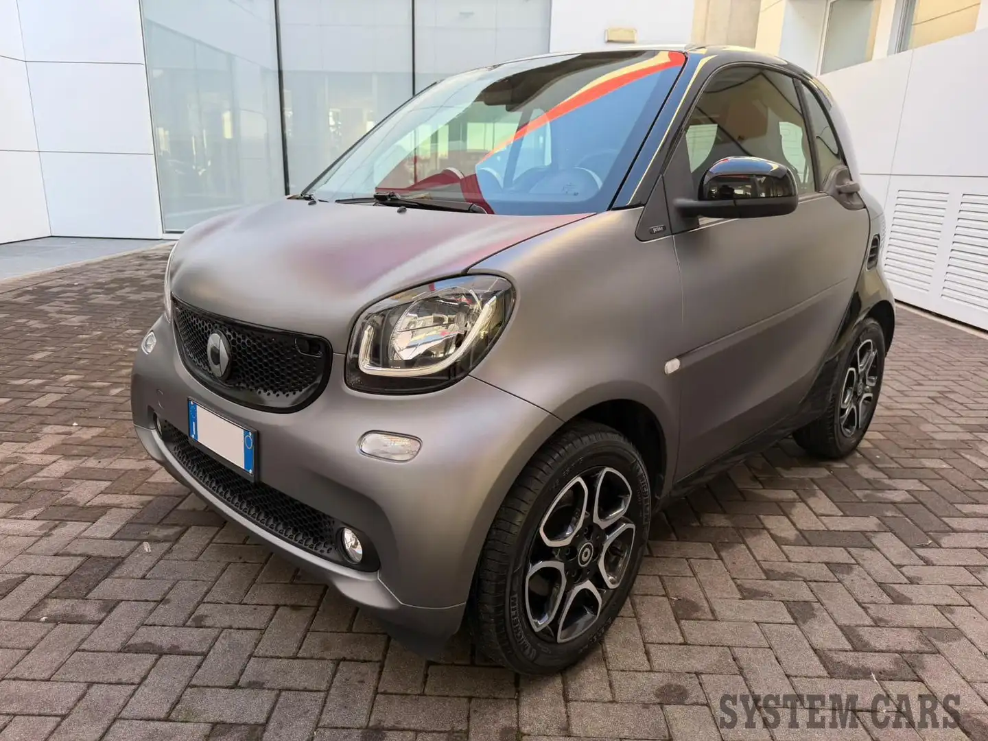smart forTwo fortwo 70 1.0 Prime - Neopatentati Grau - 1