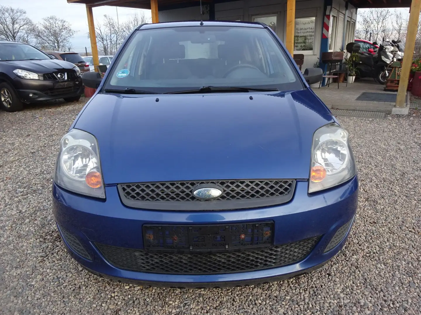 Ford Fiesta 1,3 51 kW Style Blau - 2