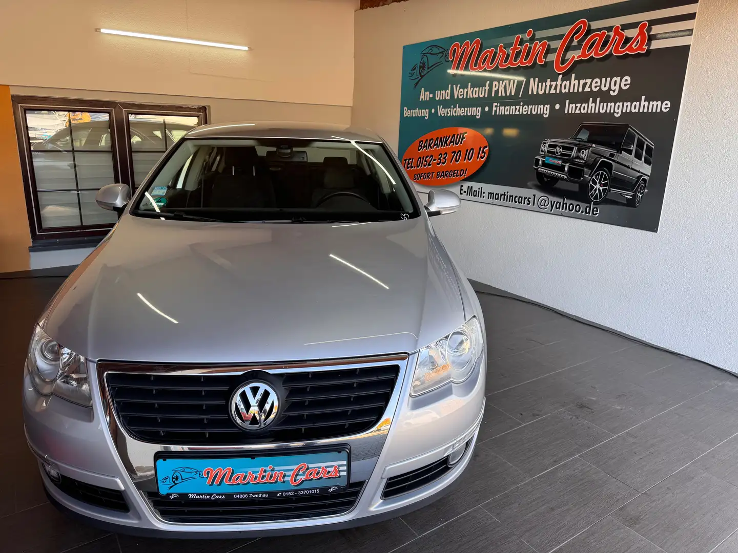 Volkswagen Passat Klimaautomatik Sitzheizung 8xReife TÜV 10.2026 Silber - 2