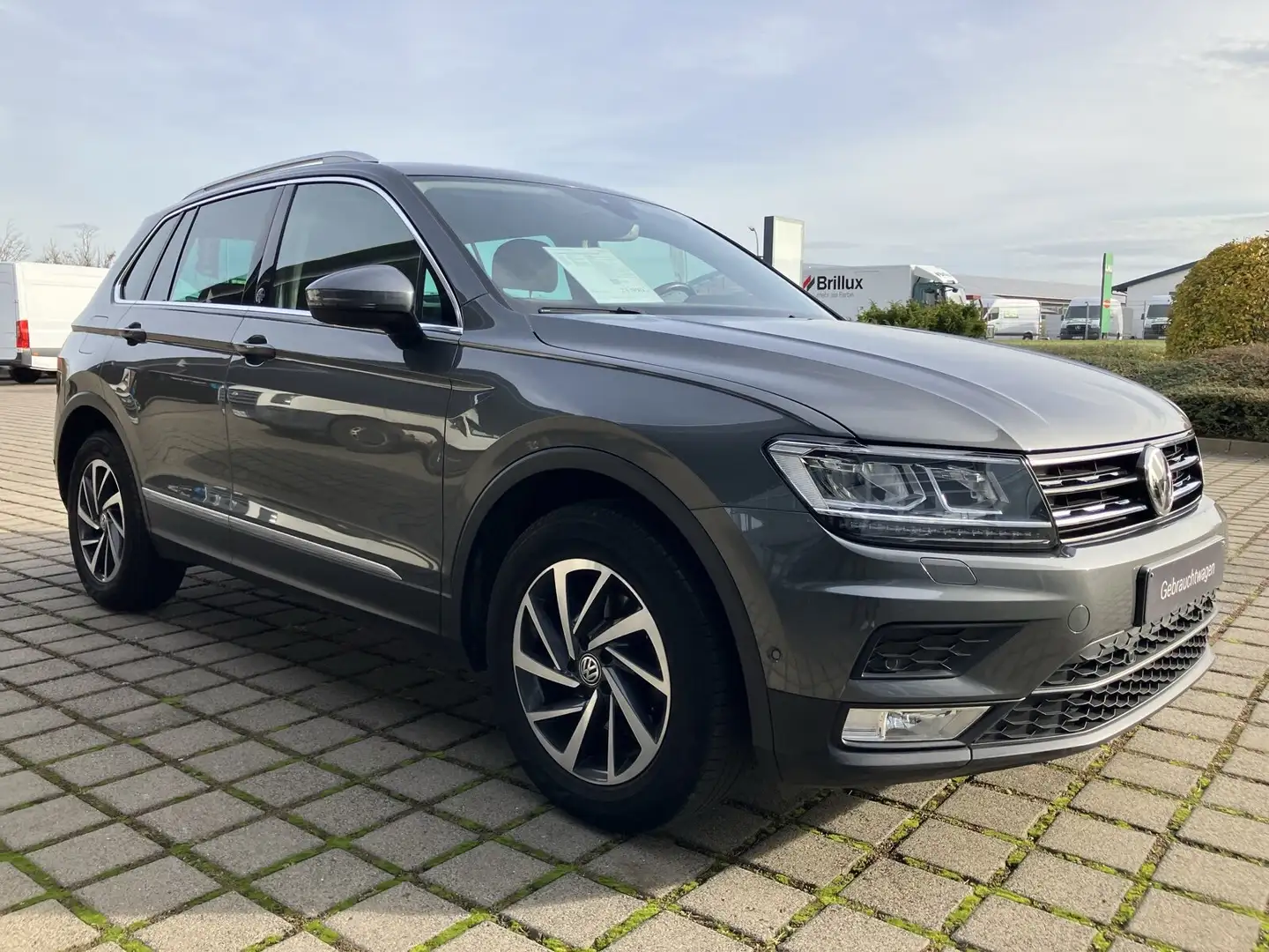 Volkswagen Tiguan Tiguan 2.0 TDI BMT Sound Gris - 2