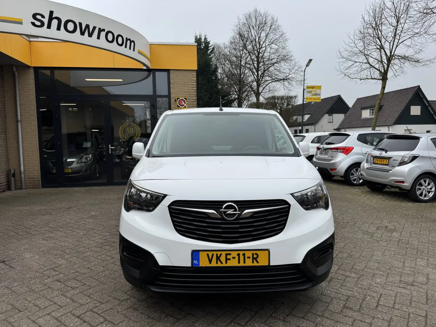 Opel Combo 1.5D L1H1 Edition Airco Navi Carplay Wit - 2