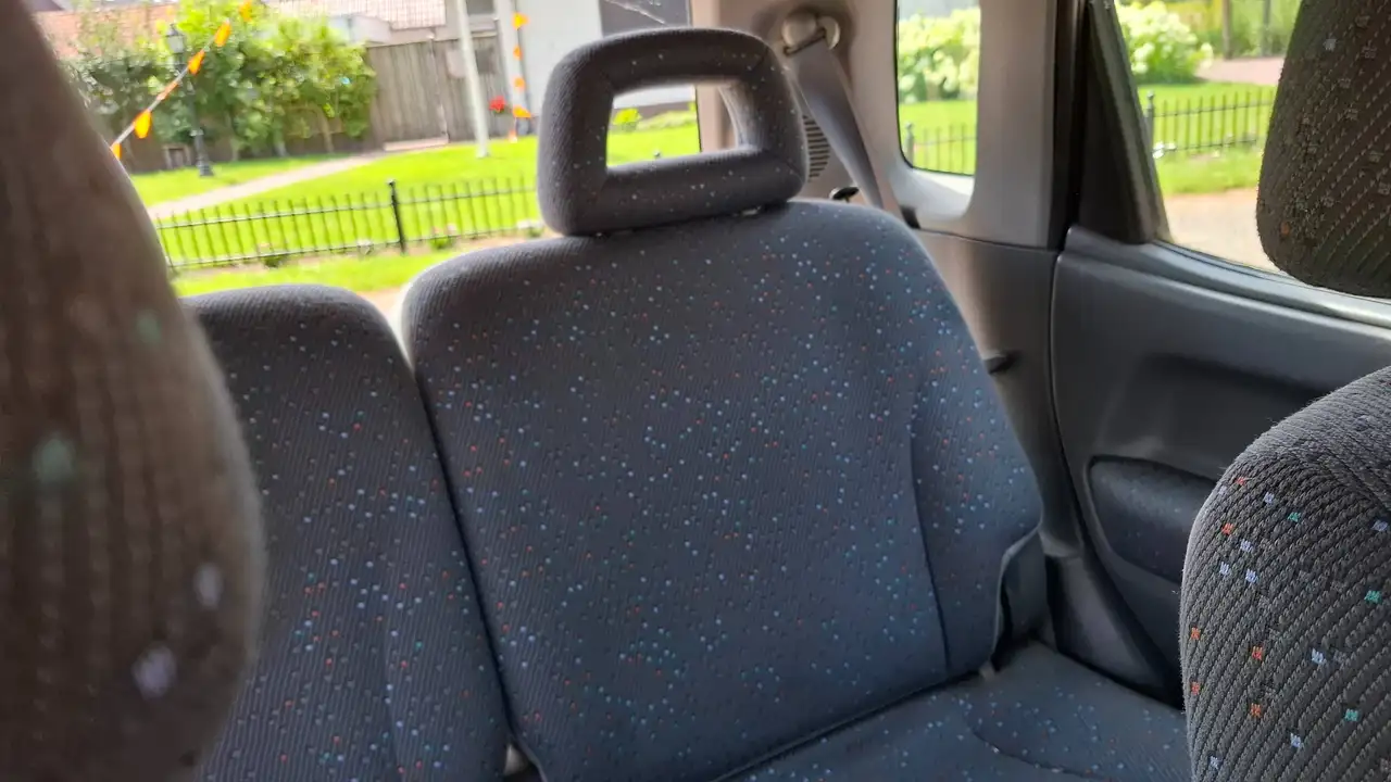 Suzuki Ignis 1.3-16V GL (APK t/m 14-9-2027), foto 6