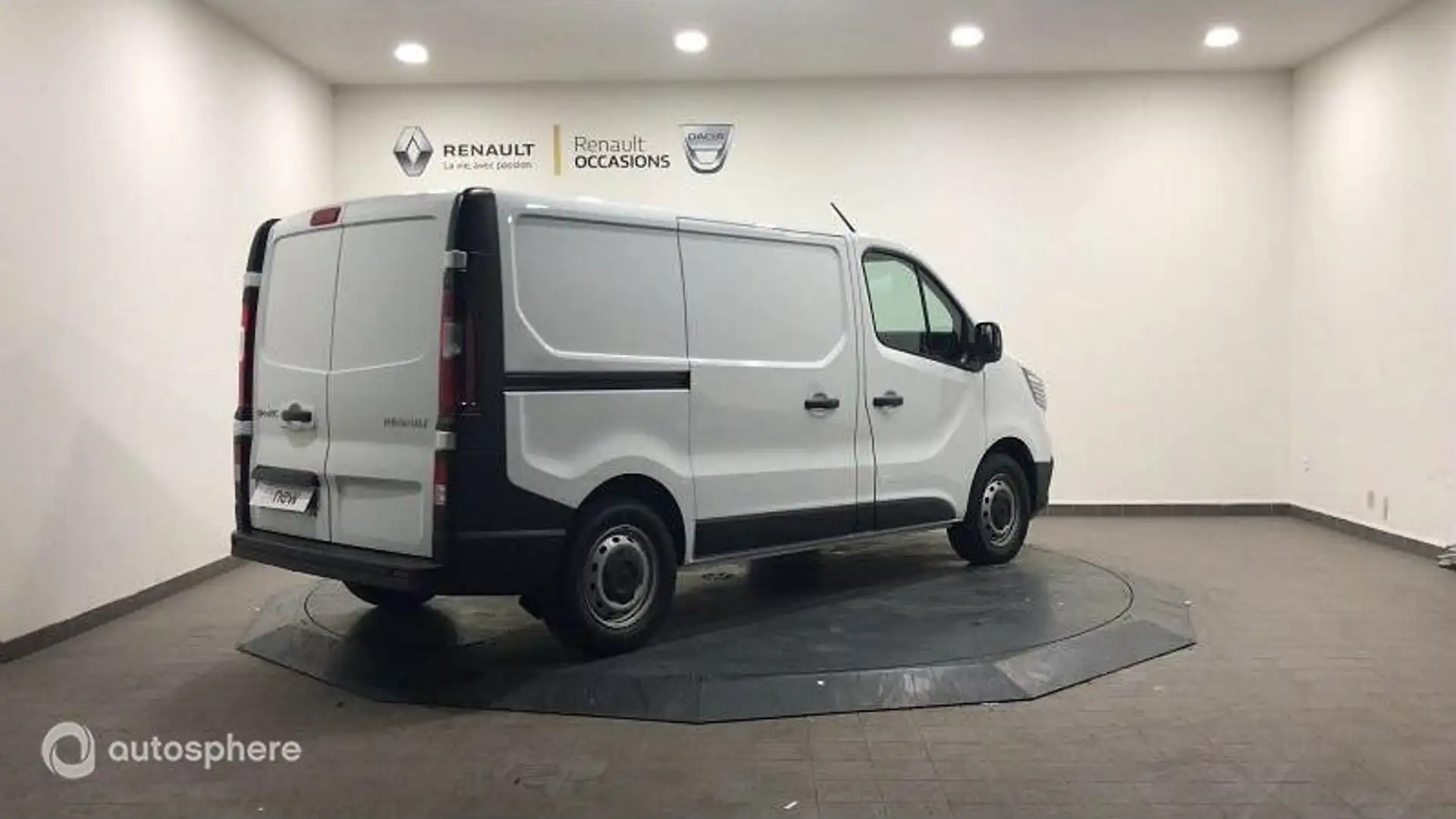 Renault Trafic L1H1 3T 2.0 Blue dCi 150ch Confort E6E - 2