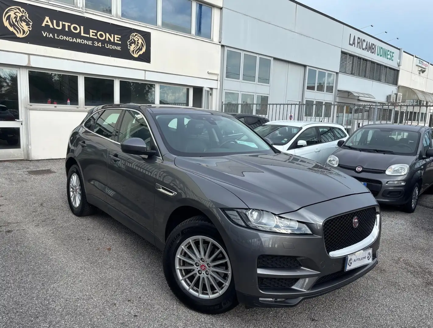 Jaguar F-Pace 2.0d Pure awd 180cv auto - 1