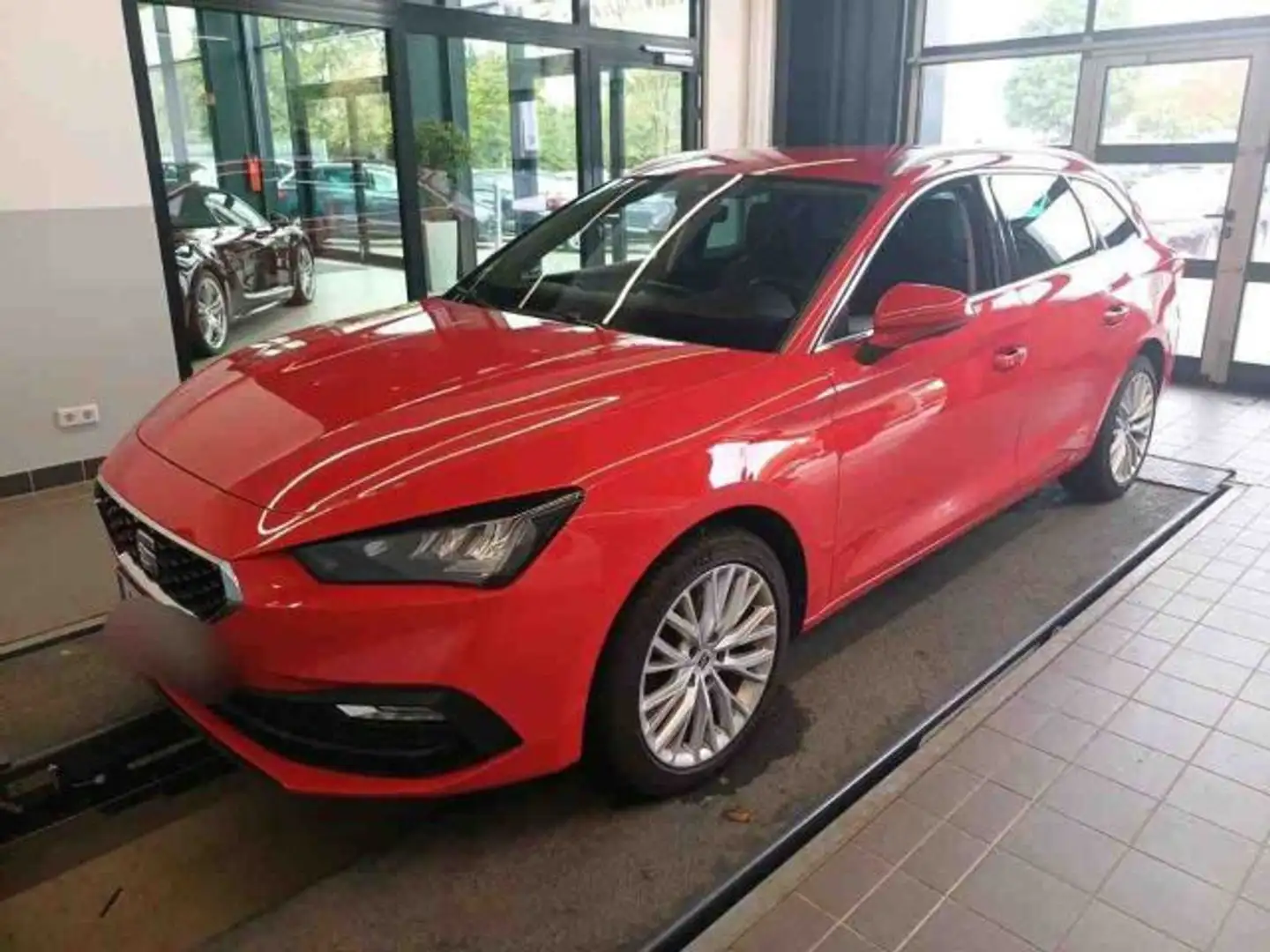 SEAT Leon ST 1.5 eTSI DSG XCELLENCE Carplay AHK Virt. Rot - 2