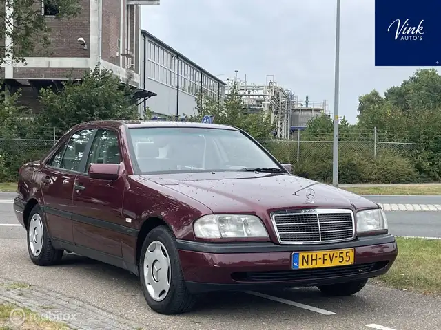 Mercedes-Benz C 180 Classic | Zeer nette staat en goed onderhouden | O