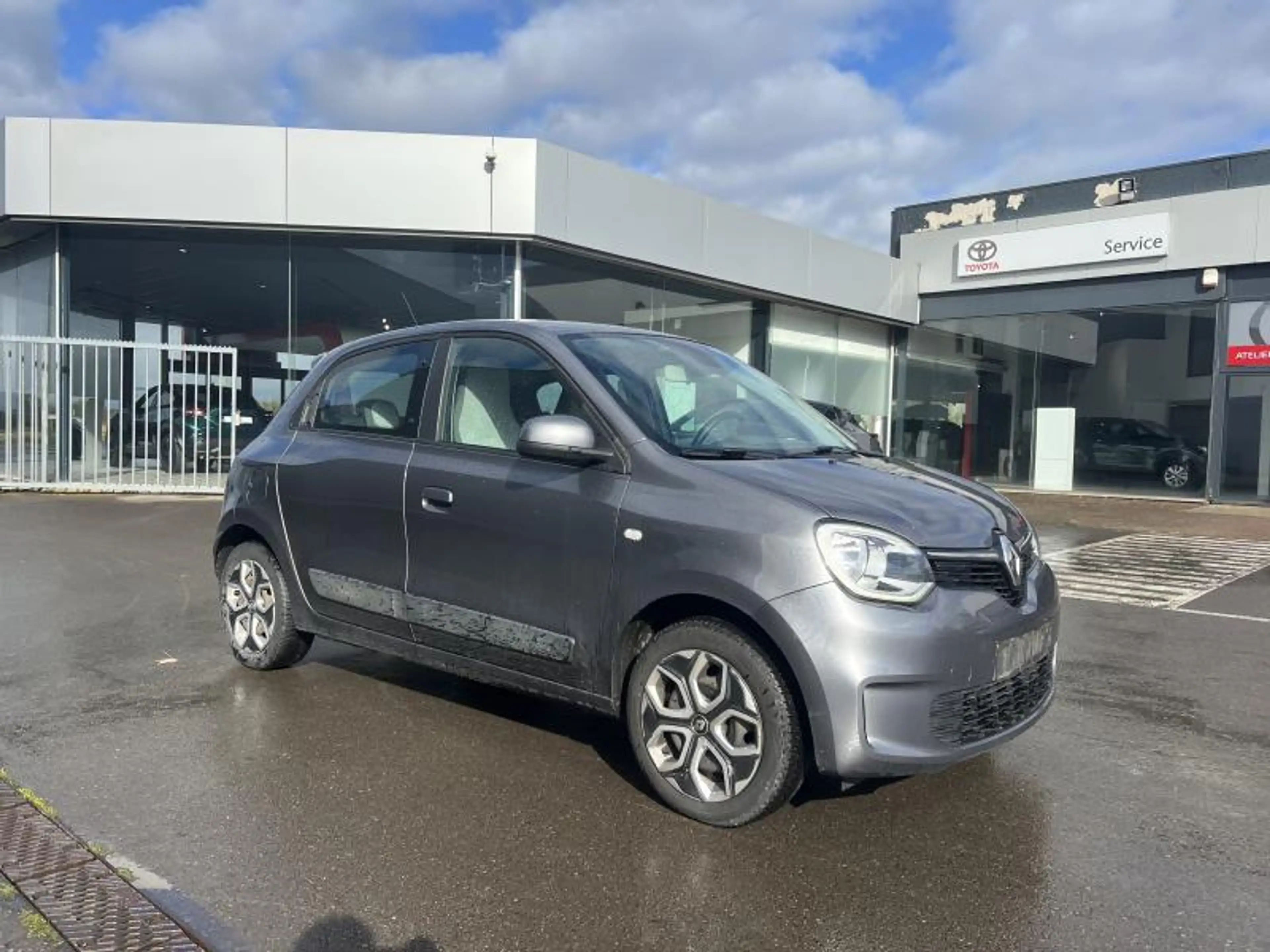 Renault Twingo 1.0L ESS — photo 7