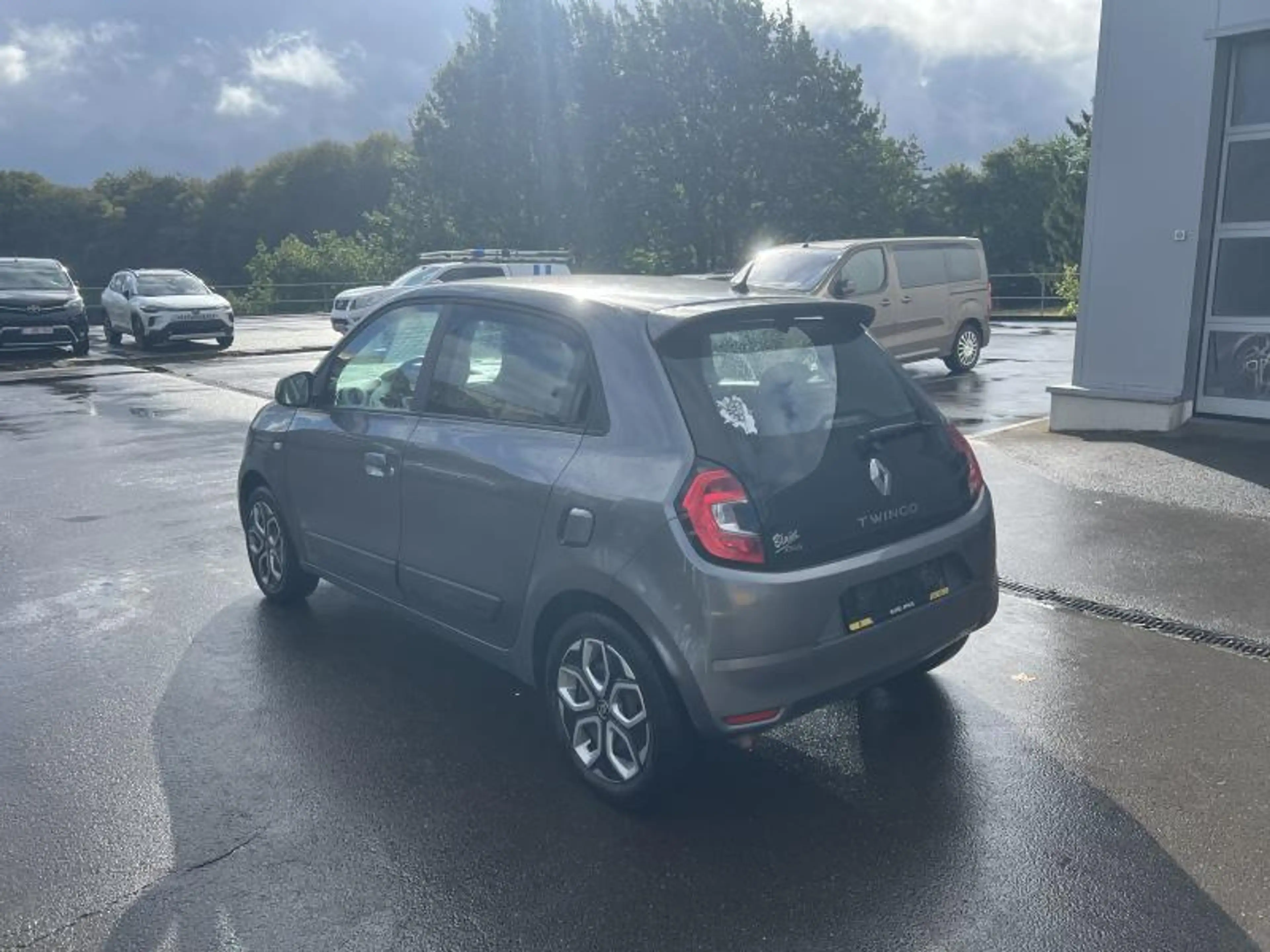 Renault Twingo 1.0L ESS — photo 3
