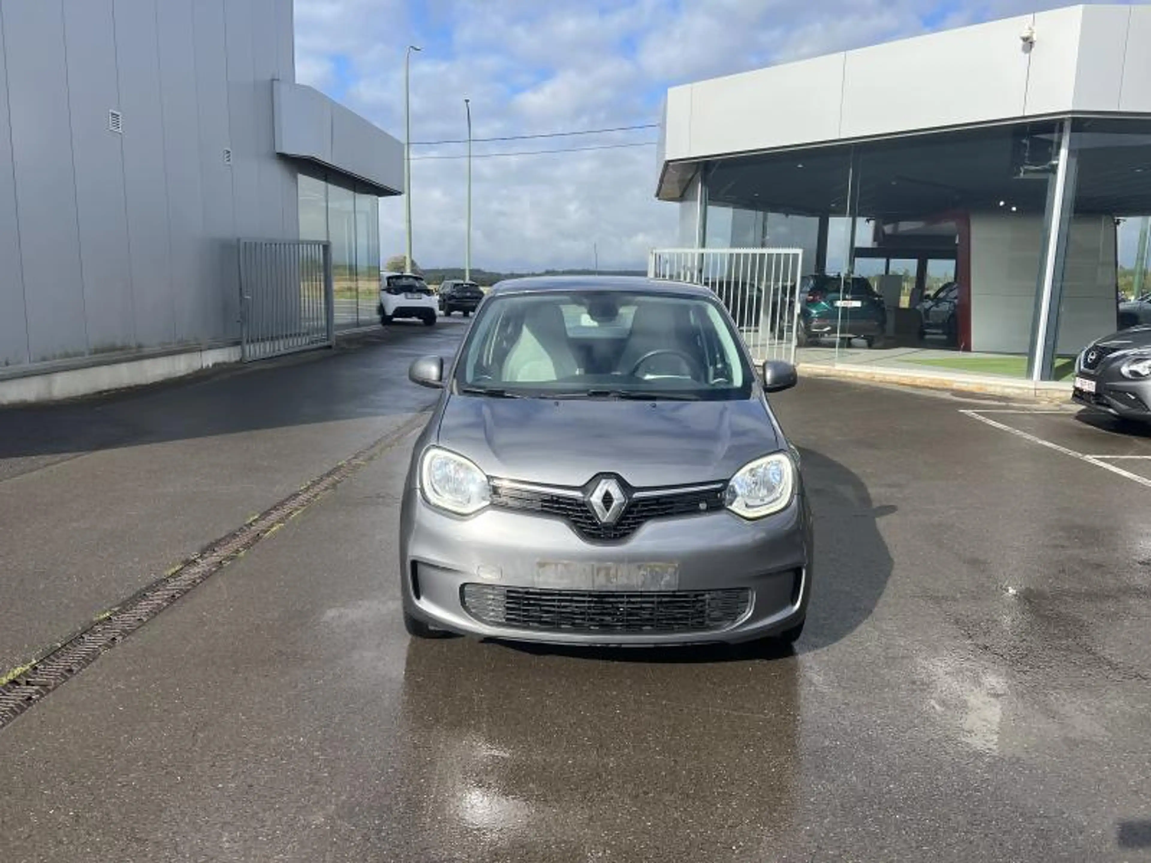 Renault Twingo 1.0L ESS — photo 8