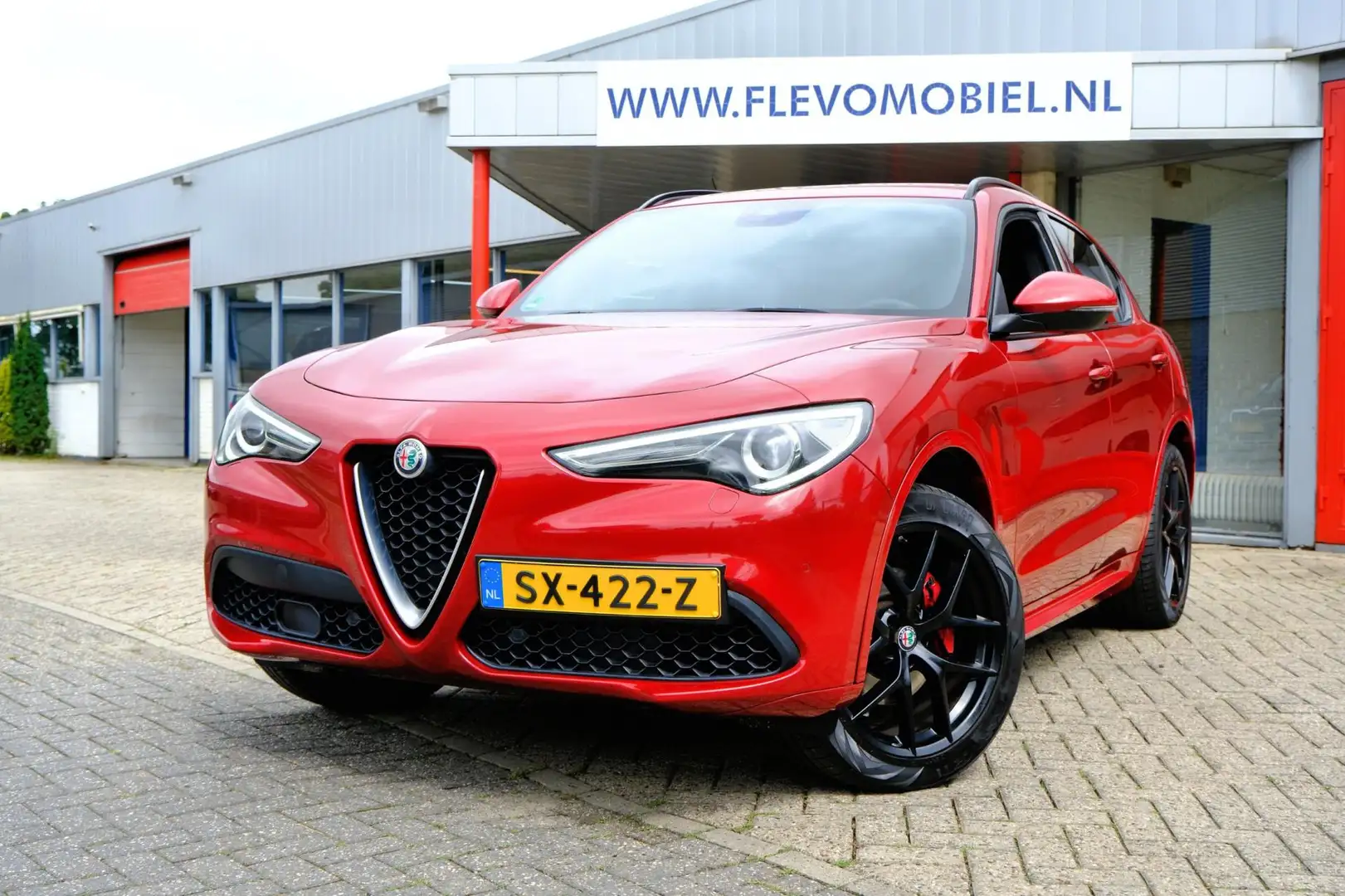Alfa Romeo Stelvio 2.0 T 280pk AWD Super Aut. Leder|Xenon|Sportstoele Rood - 1