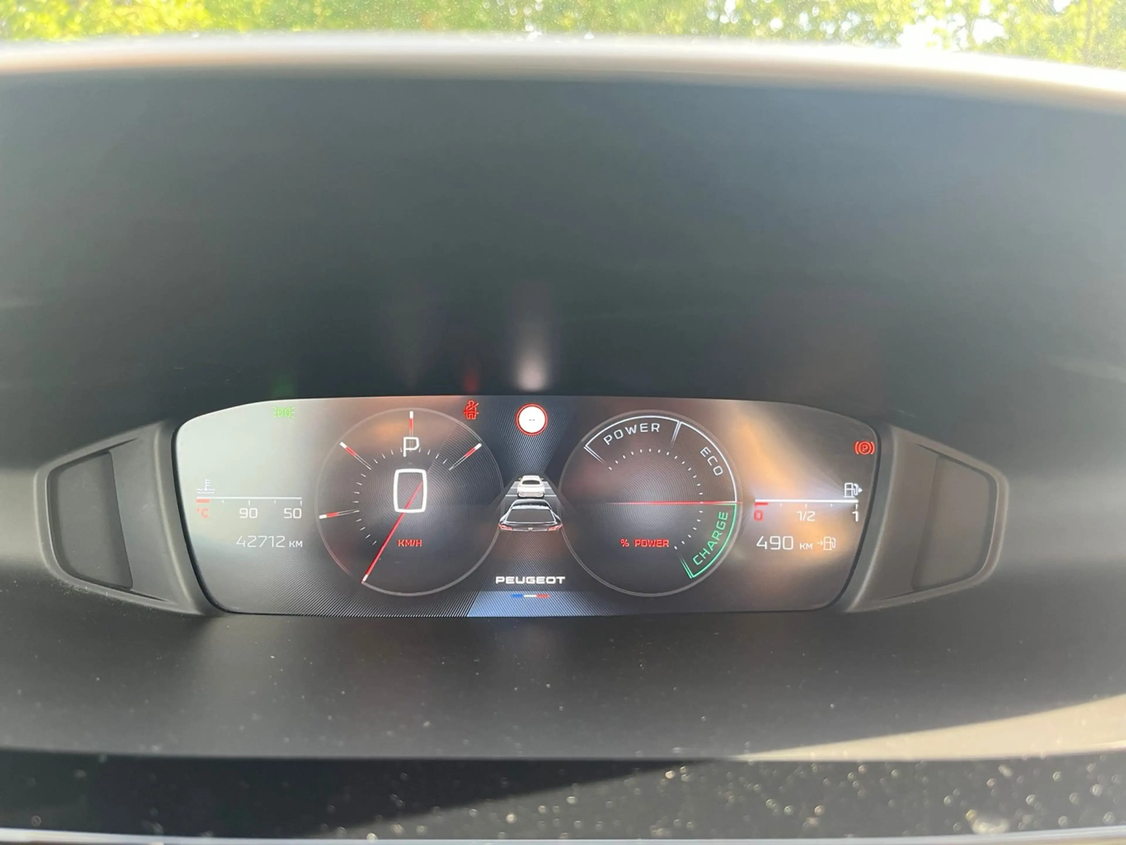 Peugeot 408 1.2 Hybrid 145 e-DCS6 Allure — photo 11
