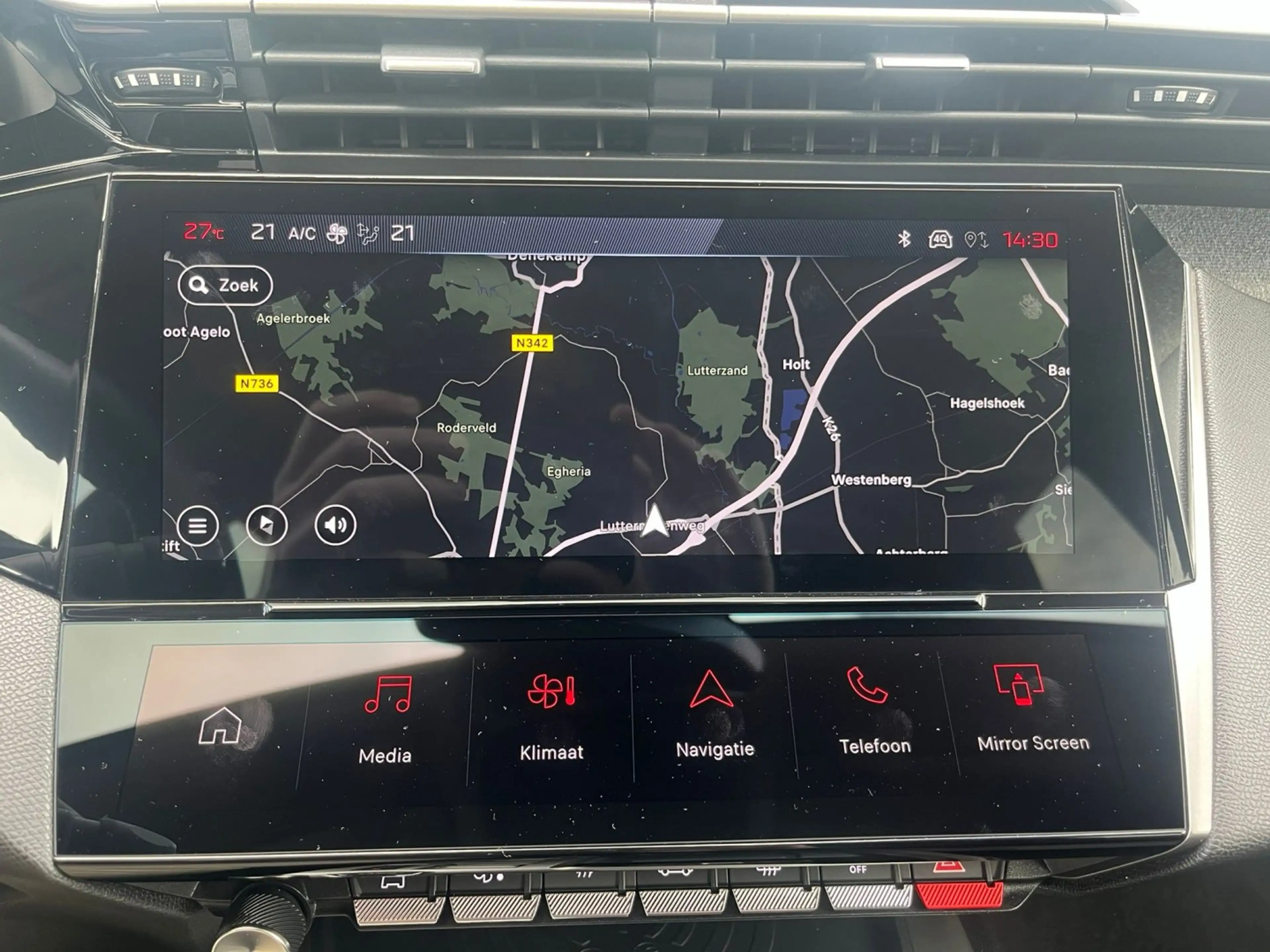 Peugeot 408 1.2 Hybrid 145 e-DCS6 Allure — photo 14