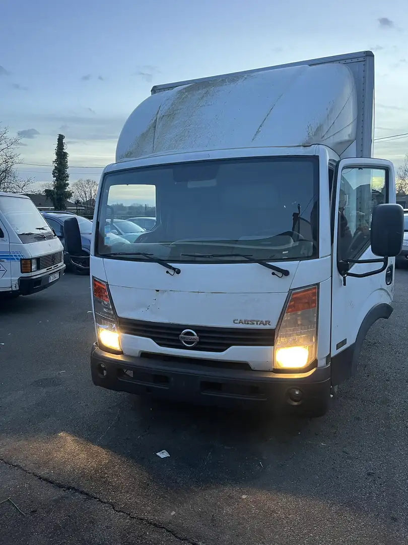 Nissan Cabstar Nissan Cabastar 22m3 2011 - 1