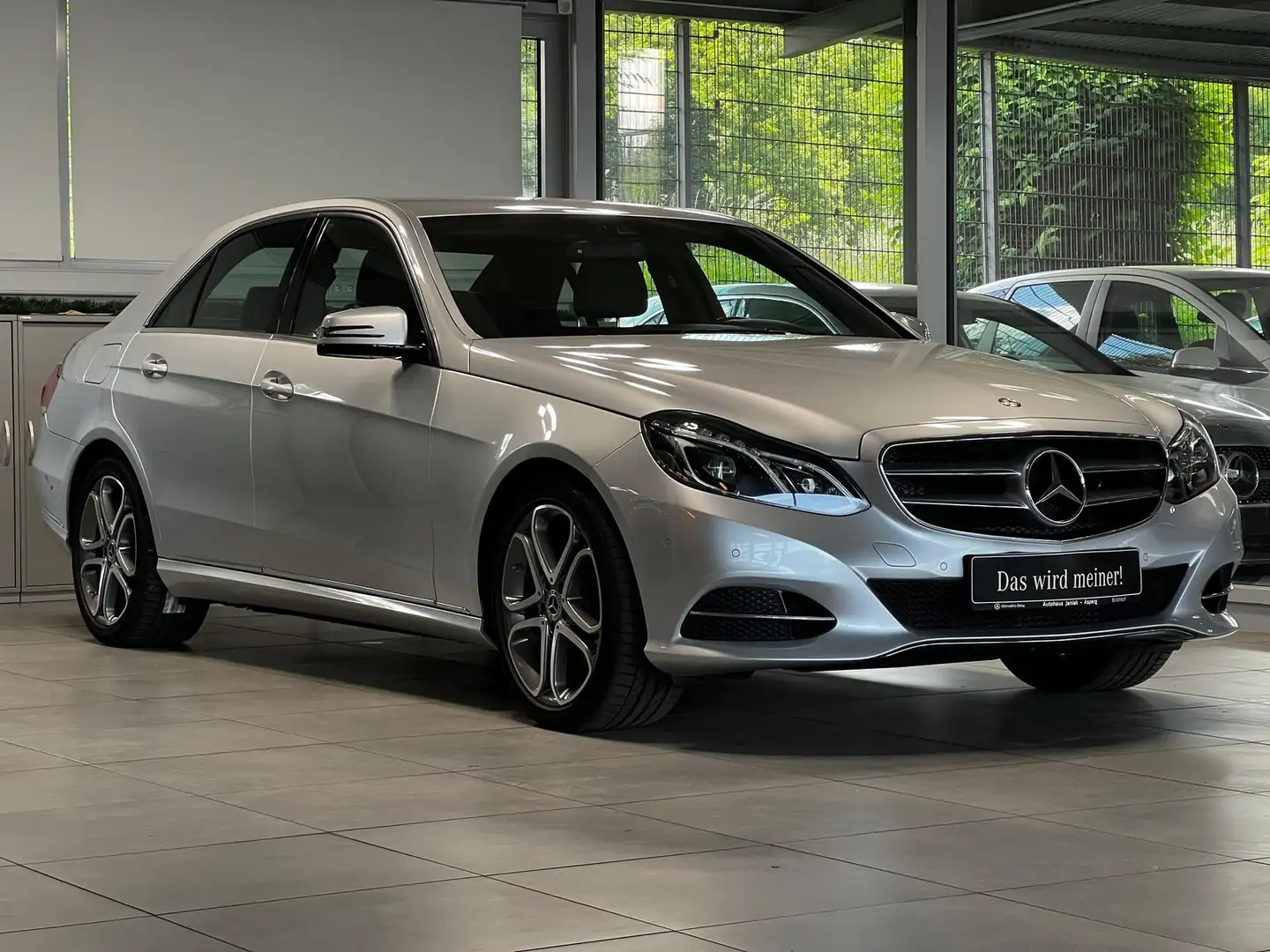 Mercedes-Benz E 200 BlueTEC Avantgarde|Comand|LED|PDC|Tempomat Silber - 2