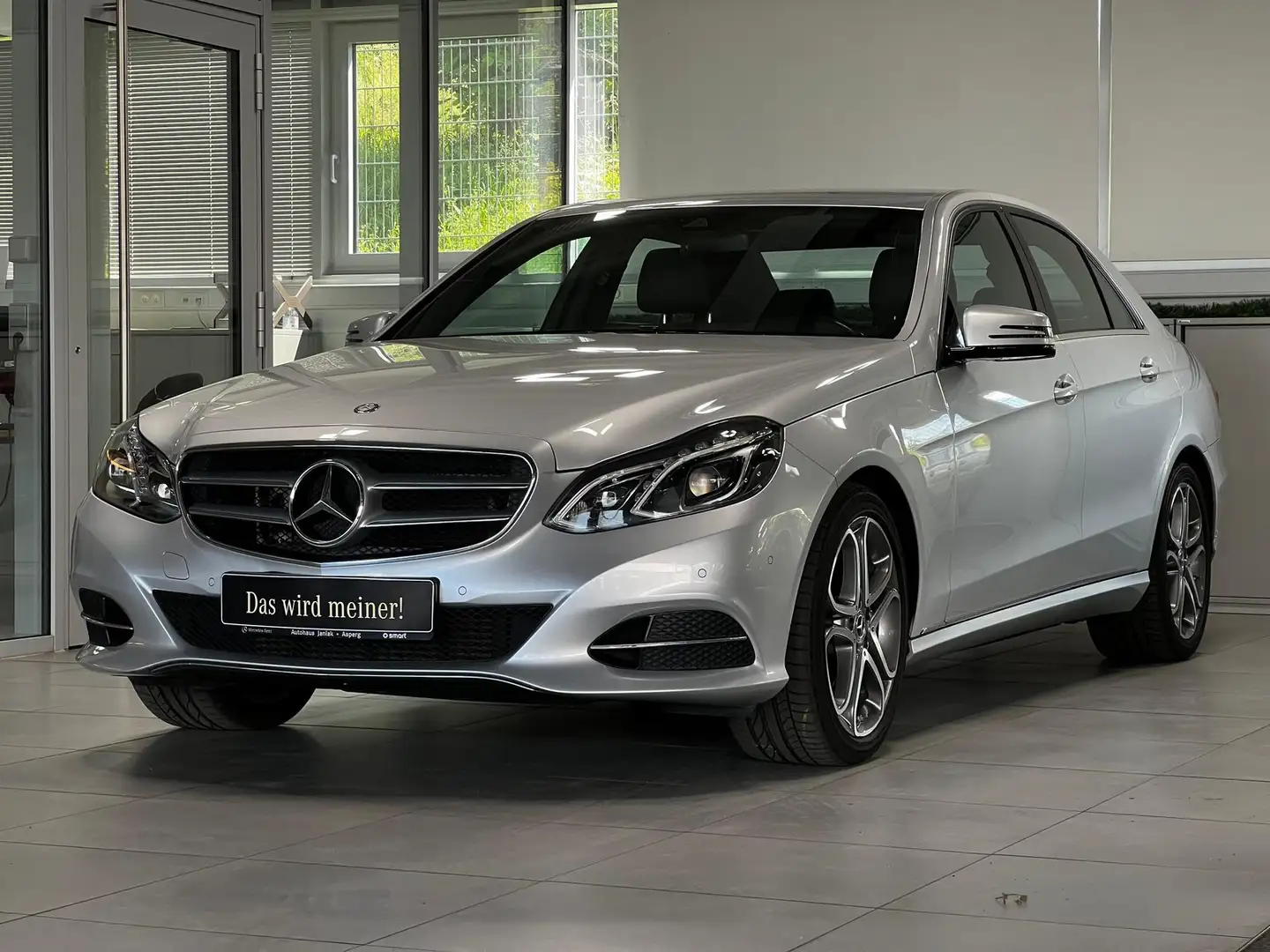Mercedes-Benz E 200 BlueTEC Avantgarde|Comand|LED|PDC|Tempomat Silber - 1