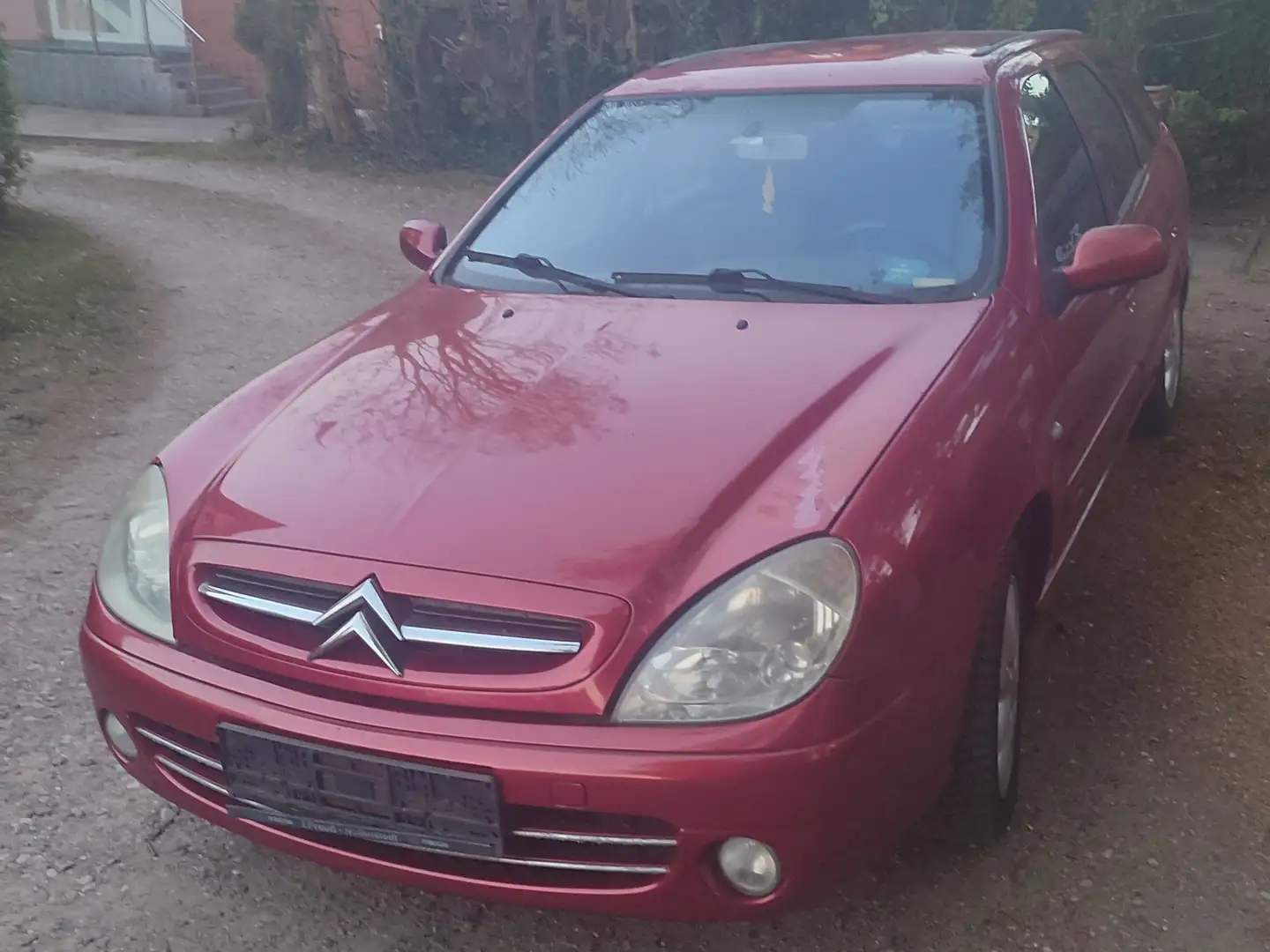 Citroen Xsara Xsara Kombi 1.6 16V Exclusive Rouge - 1