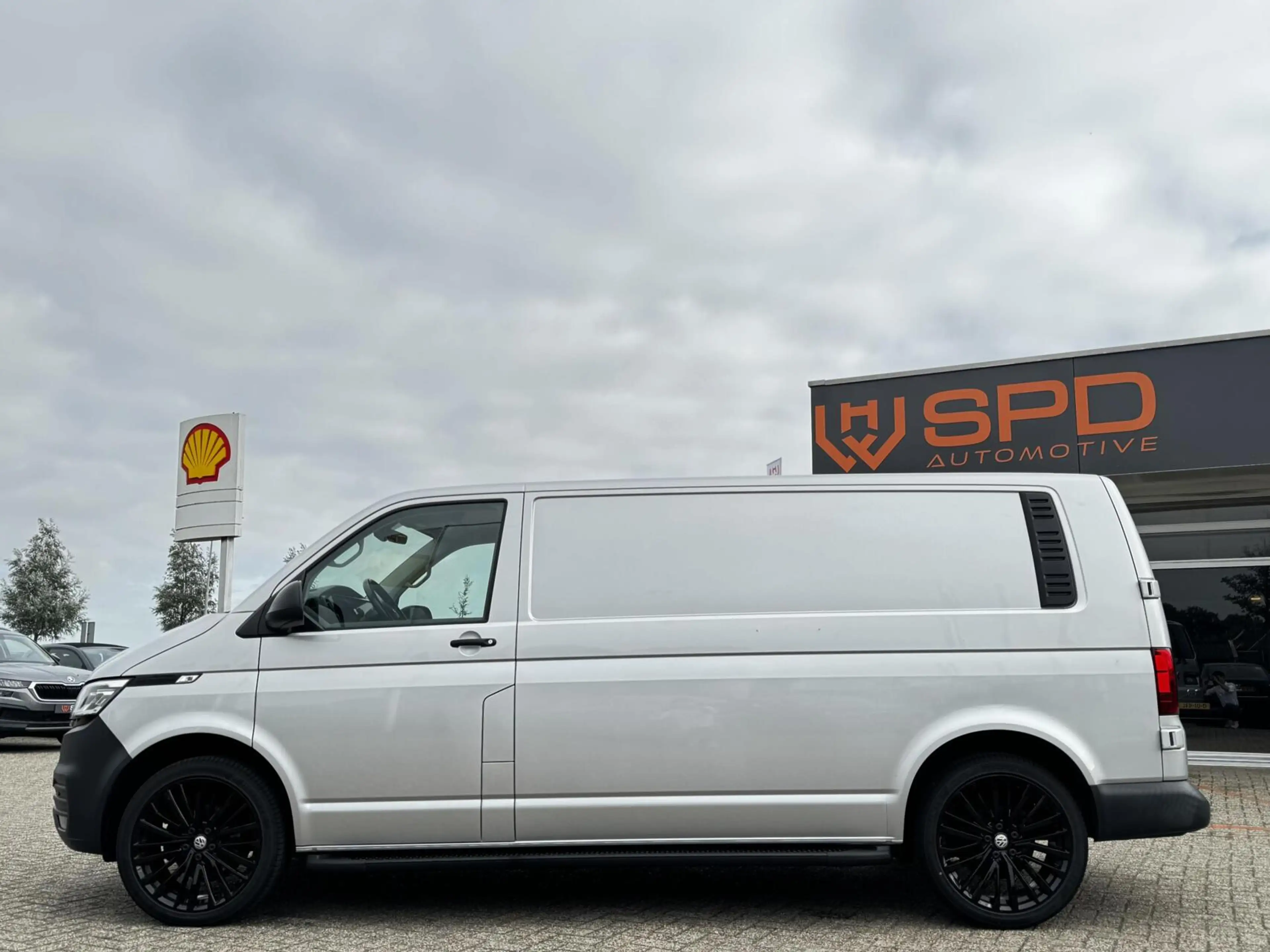Volkswagen T6.1 Transporter 2.0 TDI L2H1|Marge|20"|ACC|Carpl|PDC — photo 3