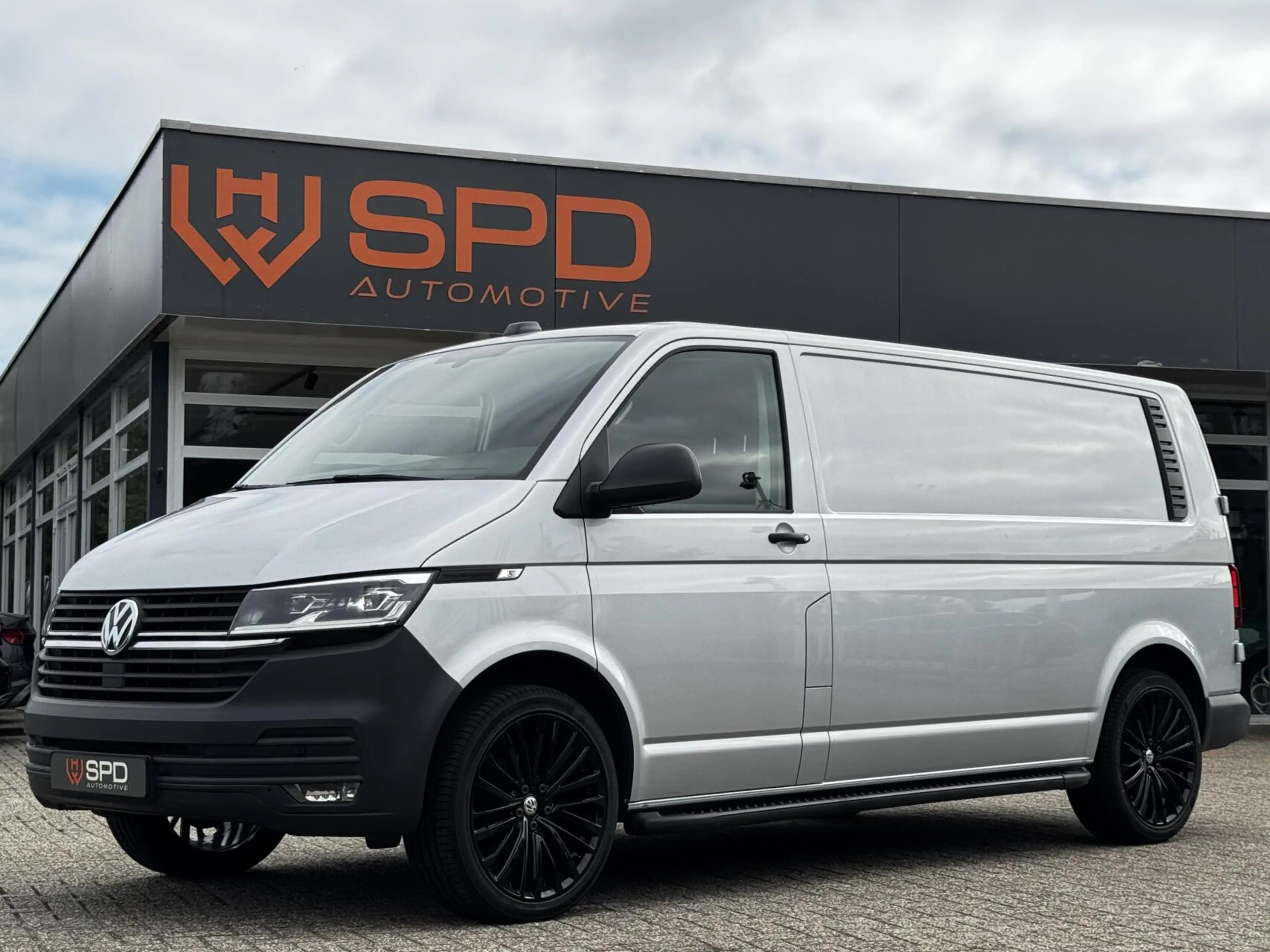 Volkswagen T6.1 Transporter 2.0 TDI L2H1|Marge|20"|ACC|Carpl|PDC