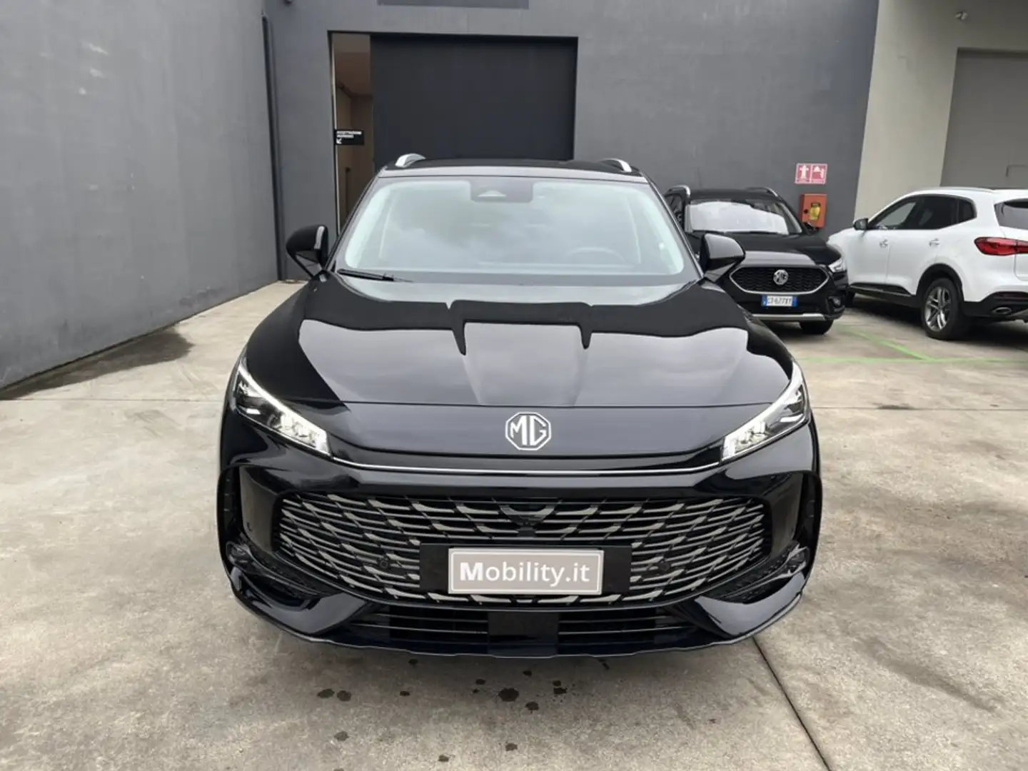 MG HS 1.5 Luxury auto Negro - 2