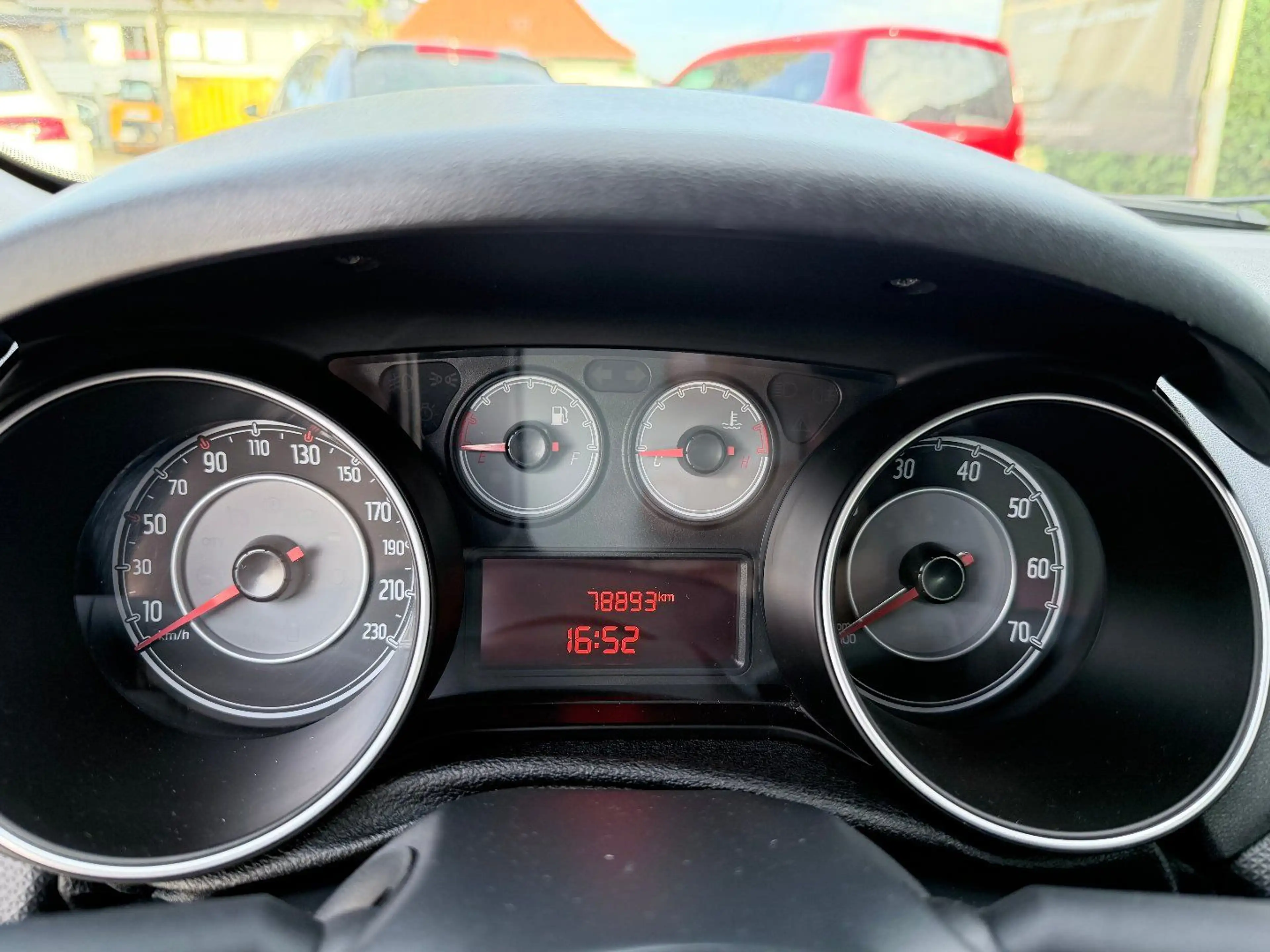 Fiat Punto 1.2 8V Nuova Collezione — photo 10