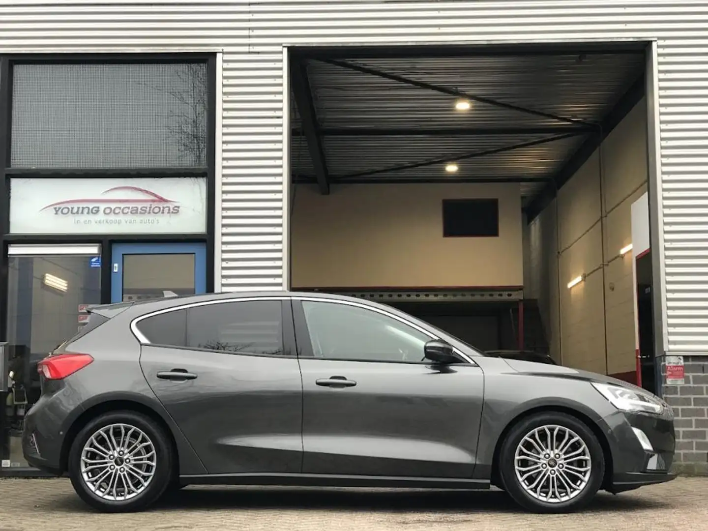 Ford Focus 1.0 EcoBoost Titanium|Camera|DAB|Lane Assist|Carpl Gris - 2