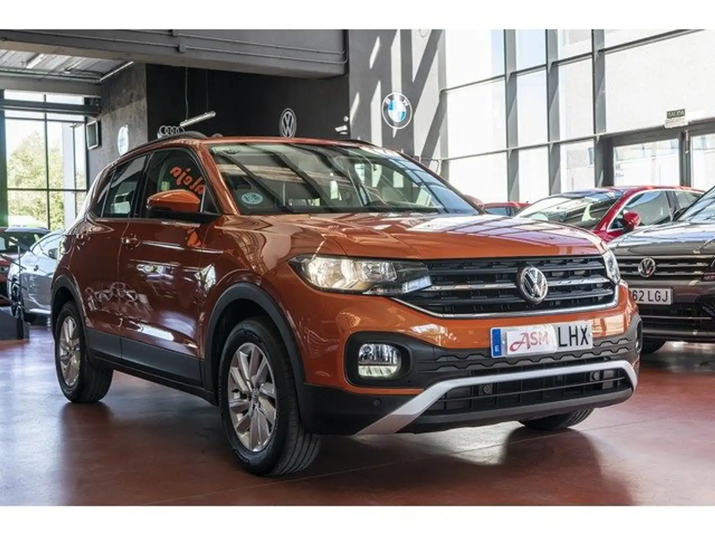Volkswagen T-Cross 1.0 TSI Advance Naranja - 2