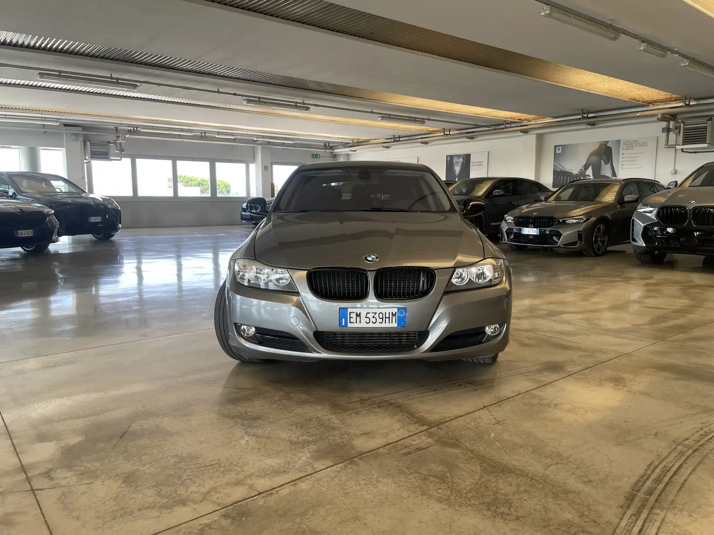BMW 318 318d Touring Eletta 143cv Neopatentati - 2