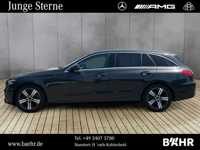 Mercedes-Benz C view 2