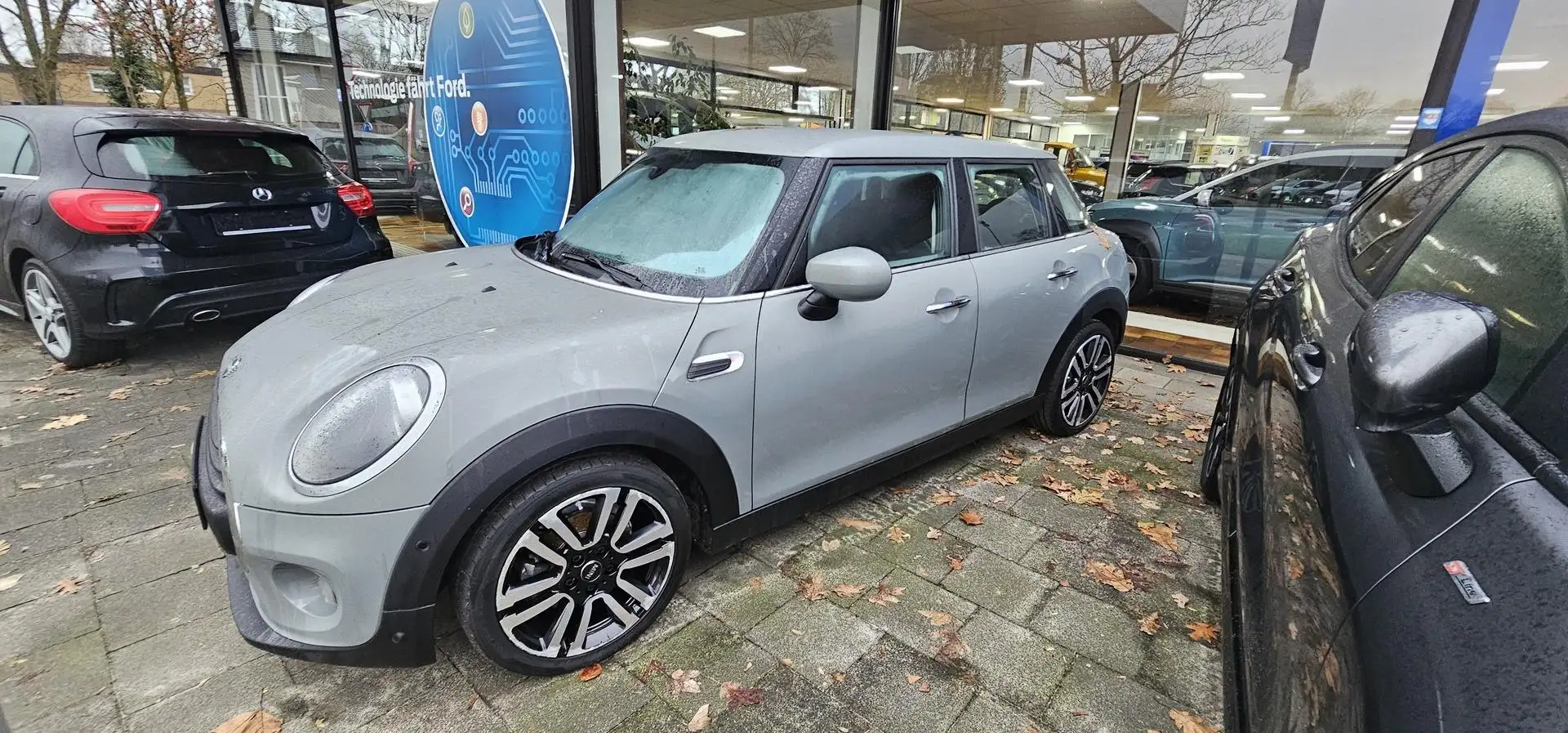 MINI Cooper Aut. Navi PPS Sitzheizung 100 kW (136 PS), Autom. Grau - 1