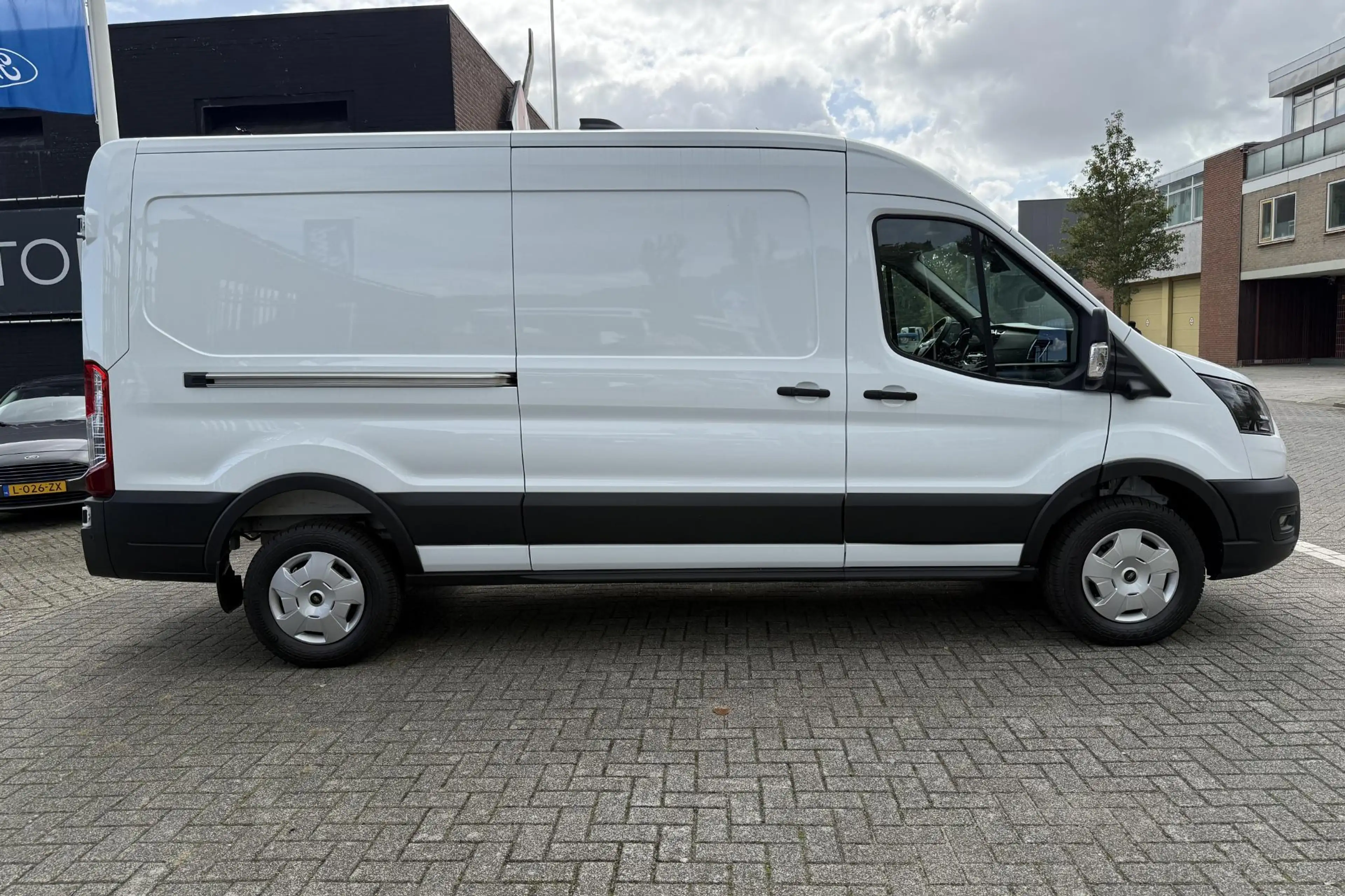 Ford E-Transit 350 L3H2 Trend 68 kWh | Pro Power | BLIS| 360° Cam — photo 5