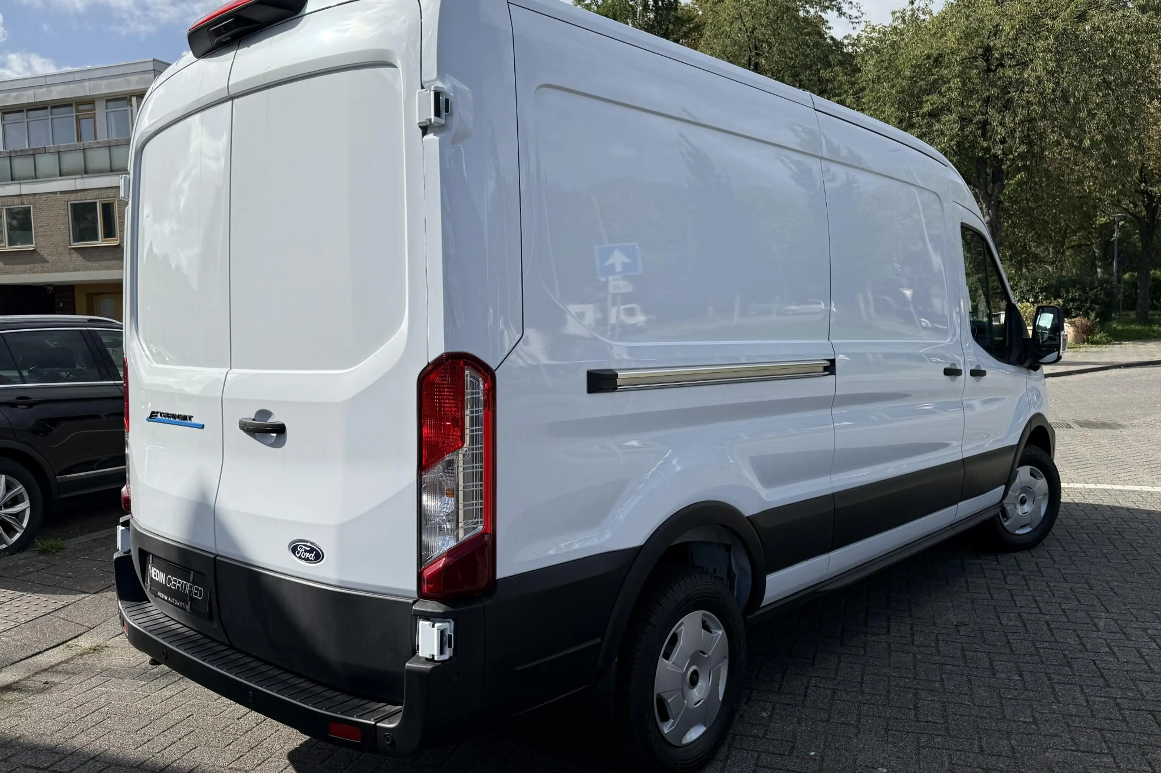 Ford E-Transit 350 L3H2 Trend 68 kWh | Pro Power | BLIS| 360° Cam — photo 4