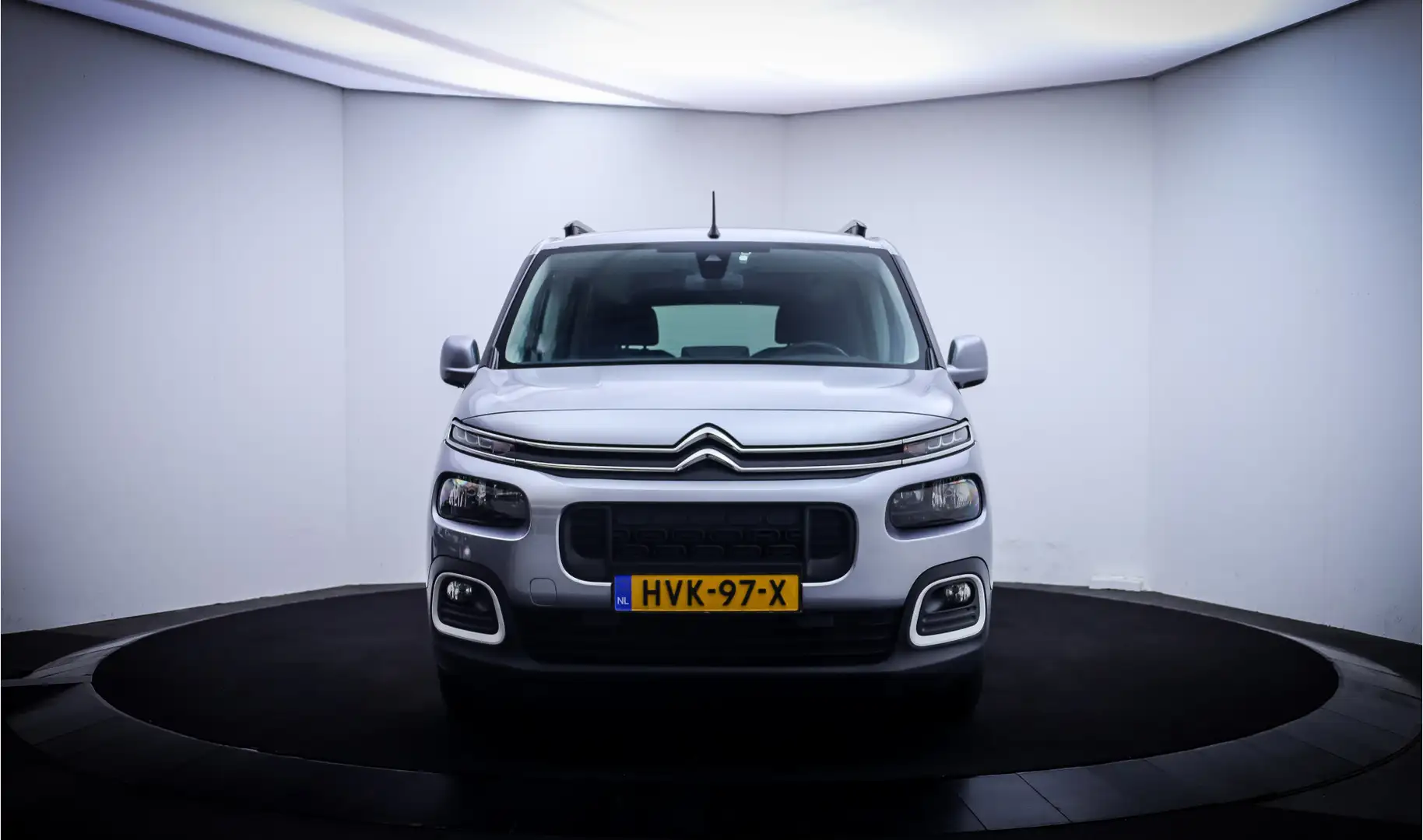 Citroen Berlingo XL 1.2T FEEL PACK URBAN NAVI | CARPLAY | LANE ASSI Grijs - 2