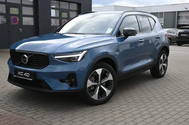 Volvo XC40 main image