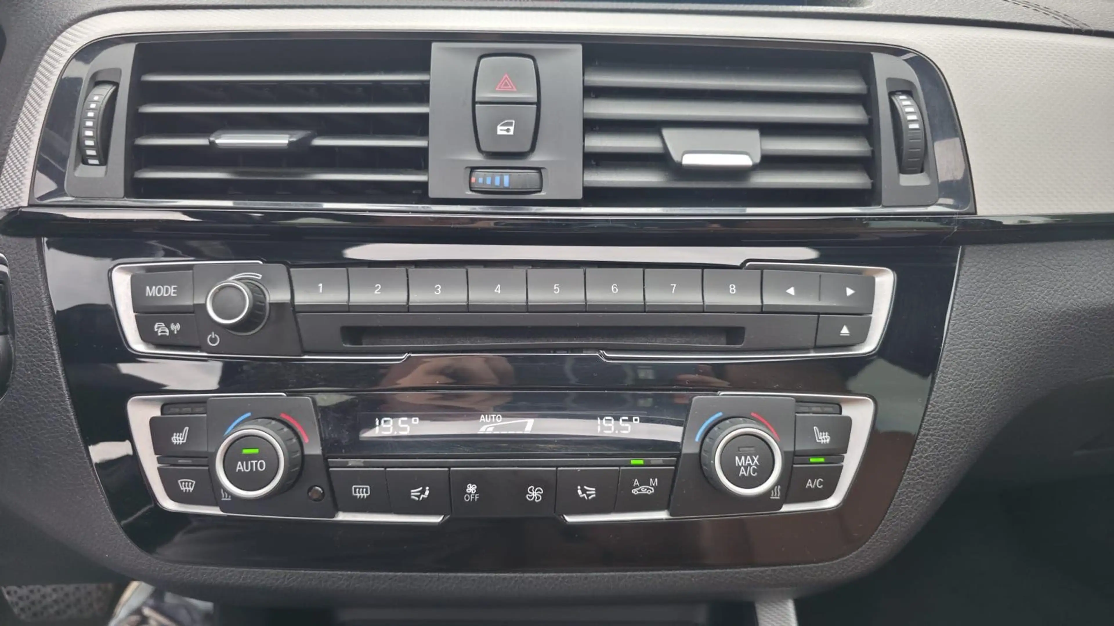 BMW 118 1-serie 118i Corporate Lease High Executive AUTOMA — photo 13