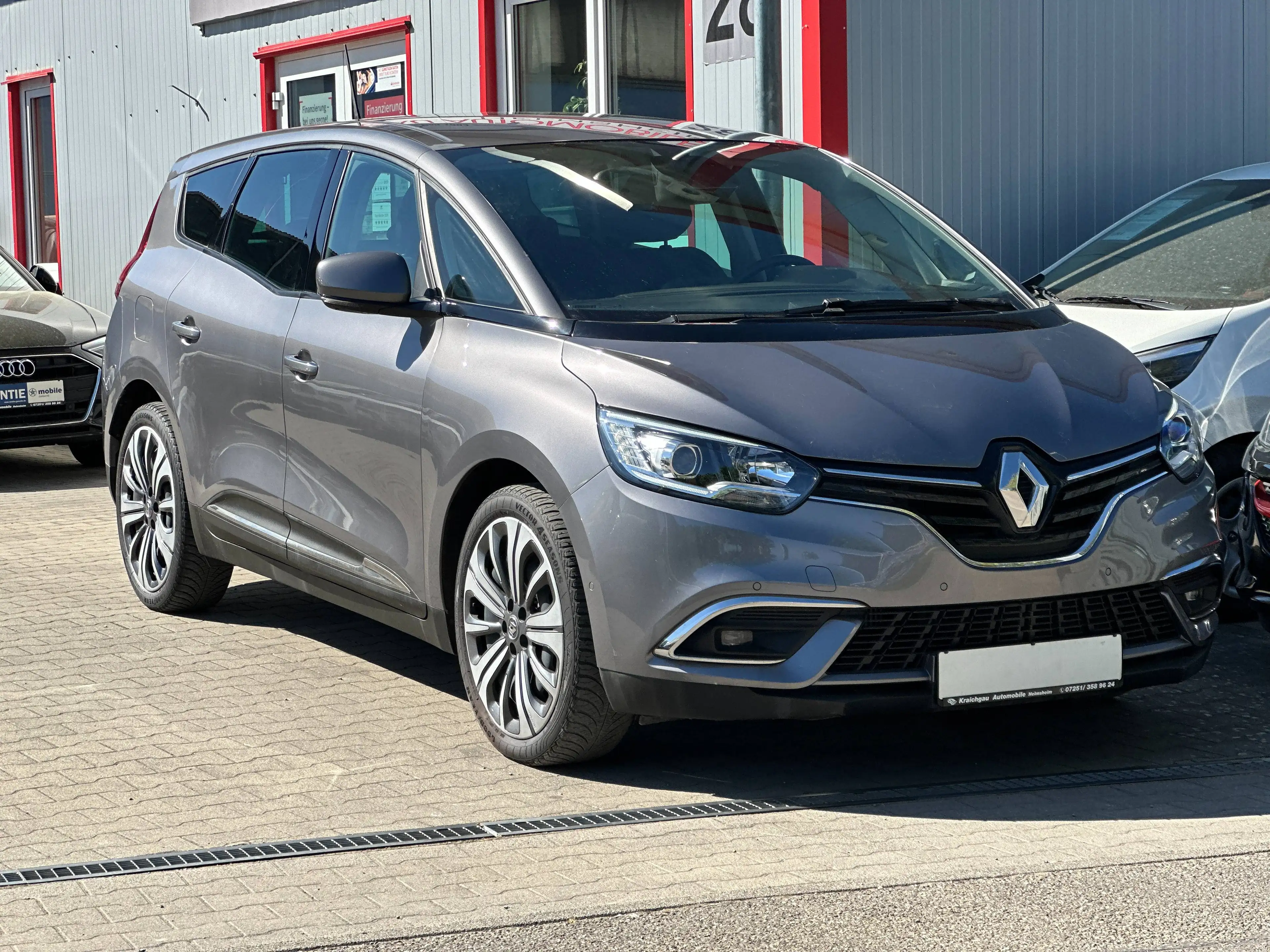 Renault Scenic 140 TCe*7-Sitze*Kamera*Navi*Klimaaut*Temp*Parkpilo — photo 8