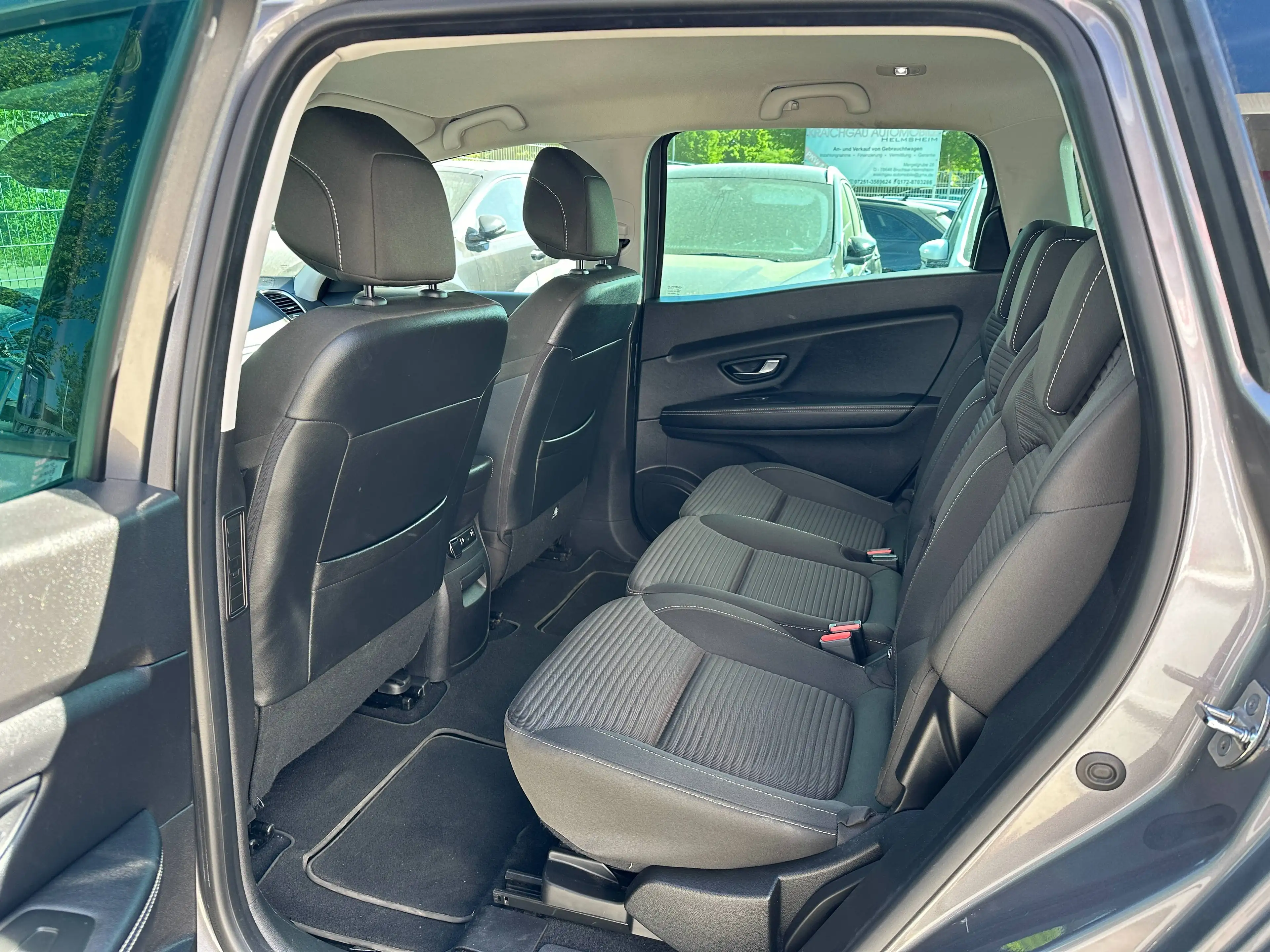 Renault Scenic 140 TCe*7-Sitze*Kamera*Navi*Klimaaut*Temp*Parkpilo — photo 13