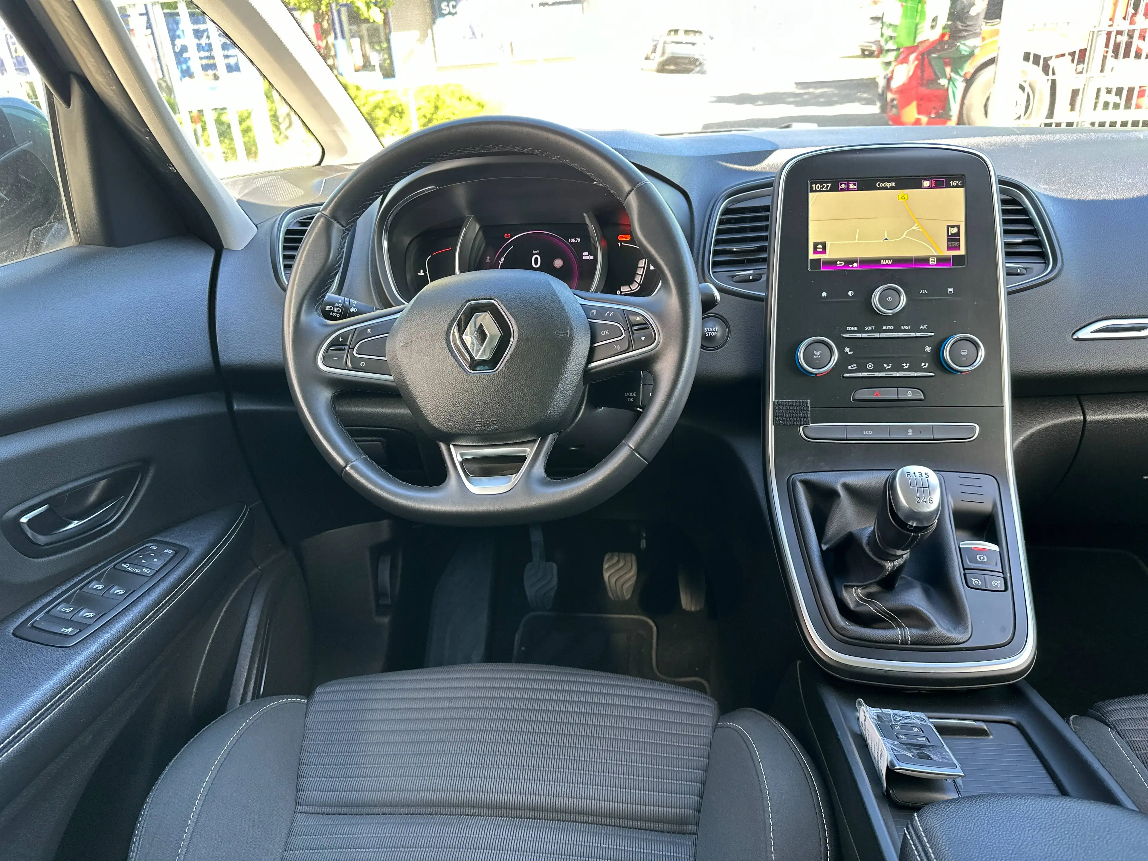 Renault Scenic 140 TCe*7-Sitze*Kamera*Navi*Klimaaut*Temp*Parkpilo — photo 10