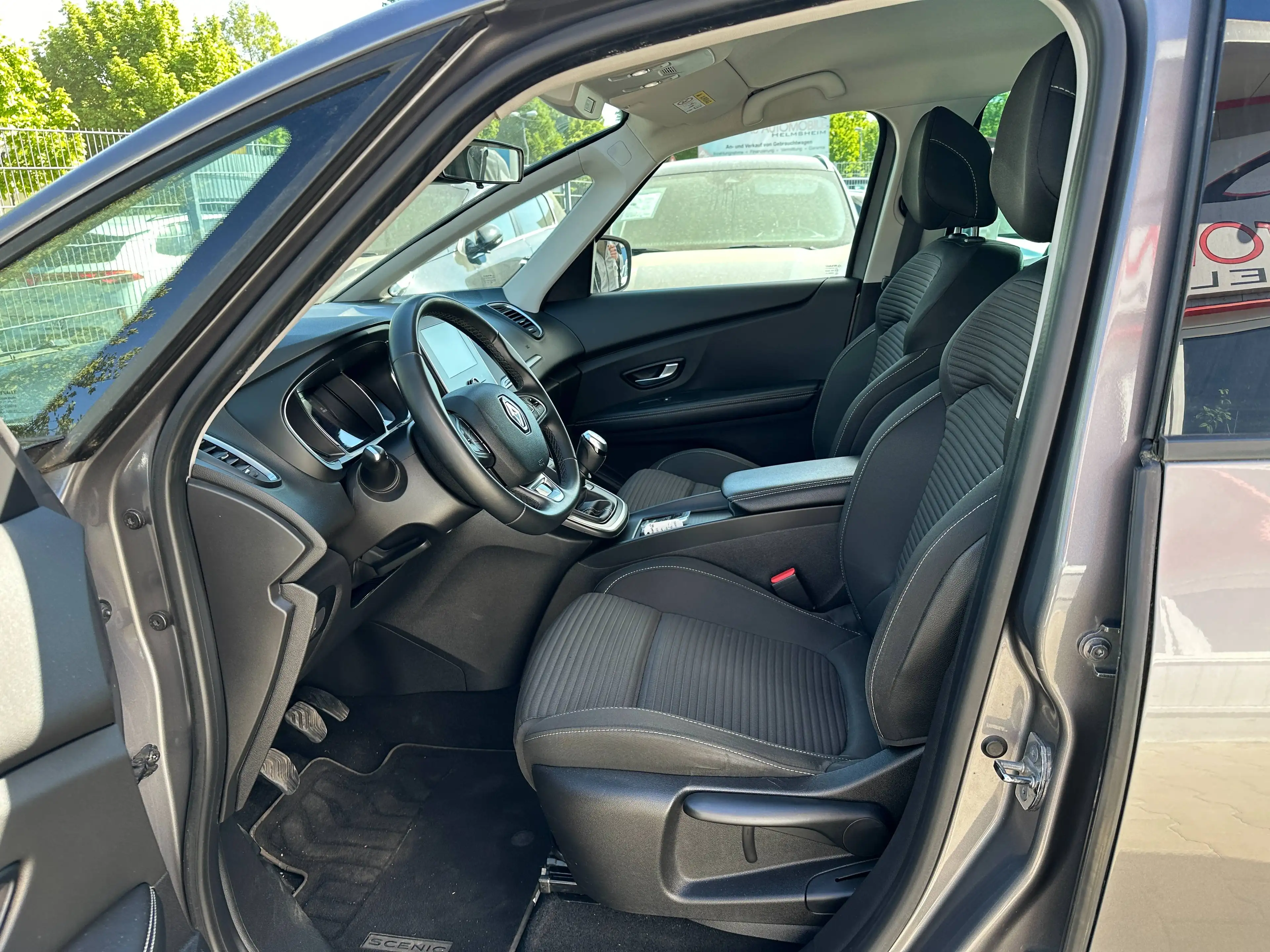 Renault Scenic 140 TCe*7-Sitze*Kamera*Navi*Klimaaut*Temp*Parkpilo — photo 12
