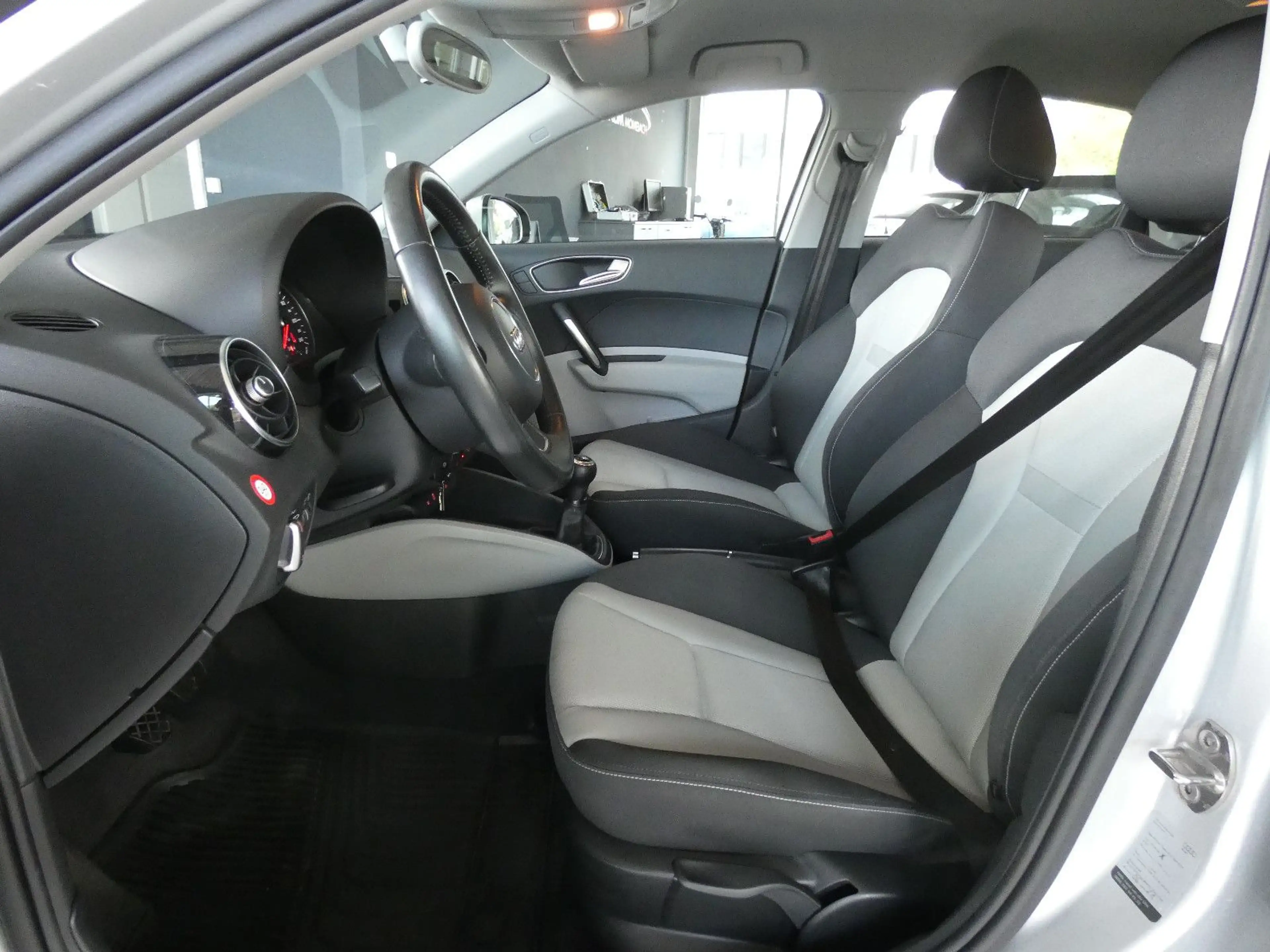 Audi A1 Sportback ambition — photo 11