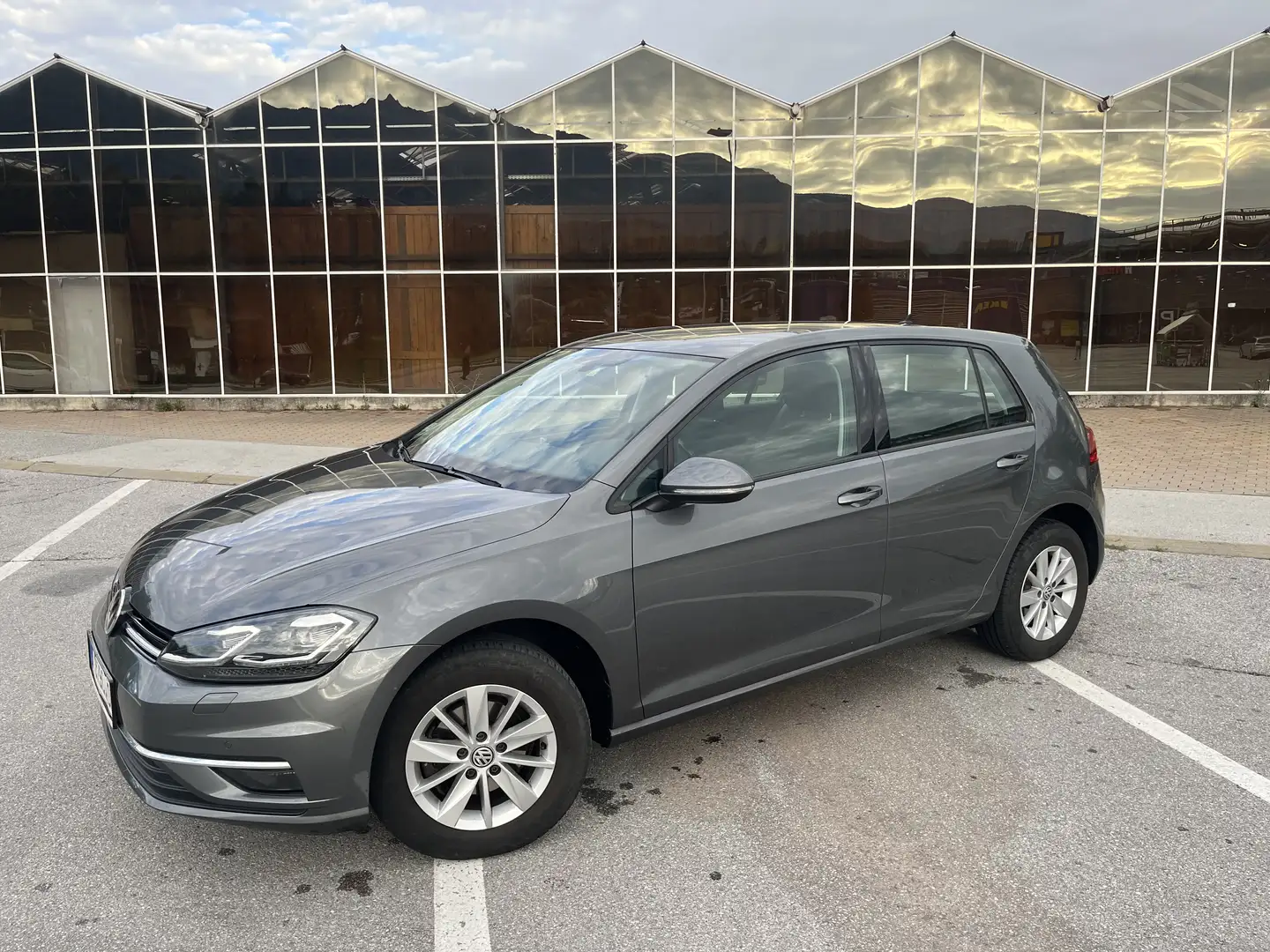 Volkswagen Golf VW Golf 1.6 TDI Comfortline | LED | ACC | AHK | 8-fach Grau - 1