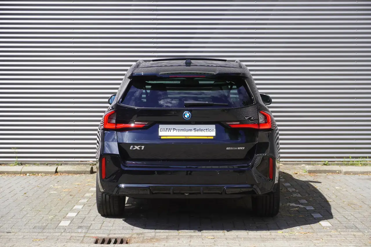 BMW iX1 2026