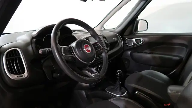Fiat 500l view 4