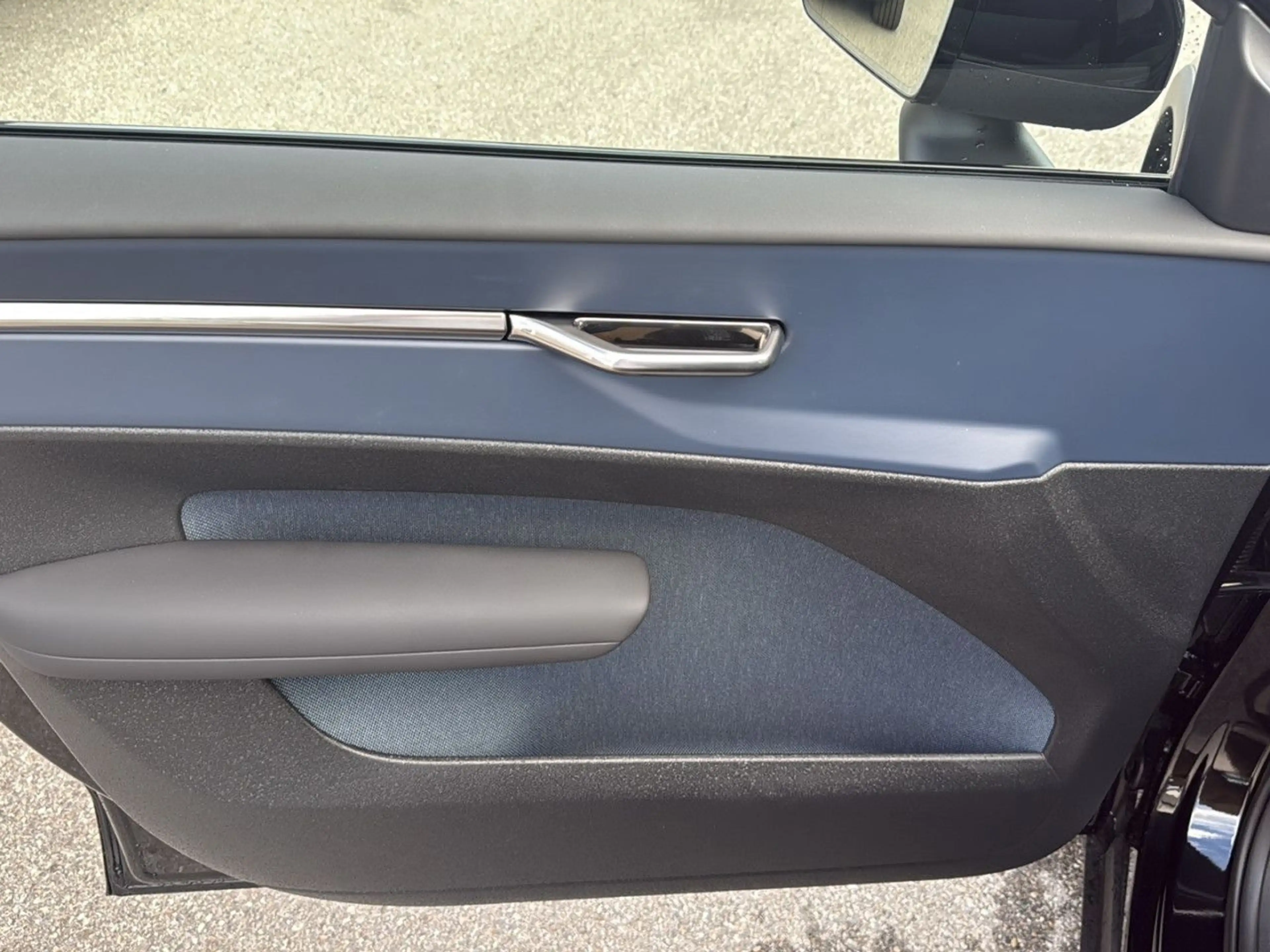 Volvo EX30 CC Performance Pure Electric AWD Ultra LED — photo 10