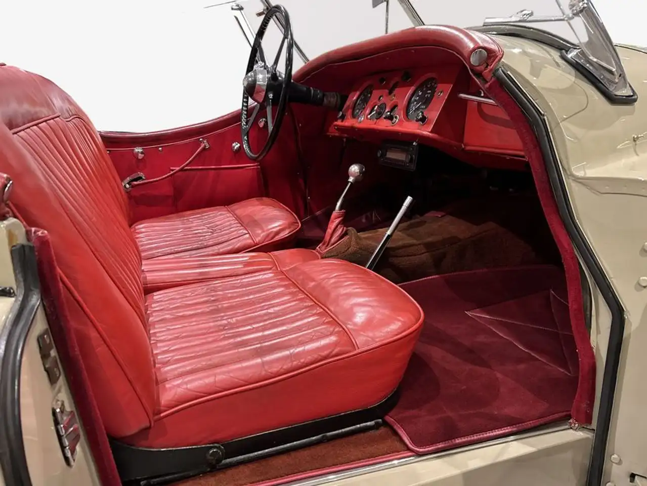 Jaguar XK 120 SE OTS, foto 3
