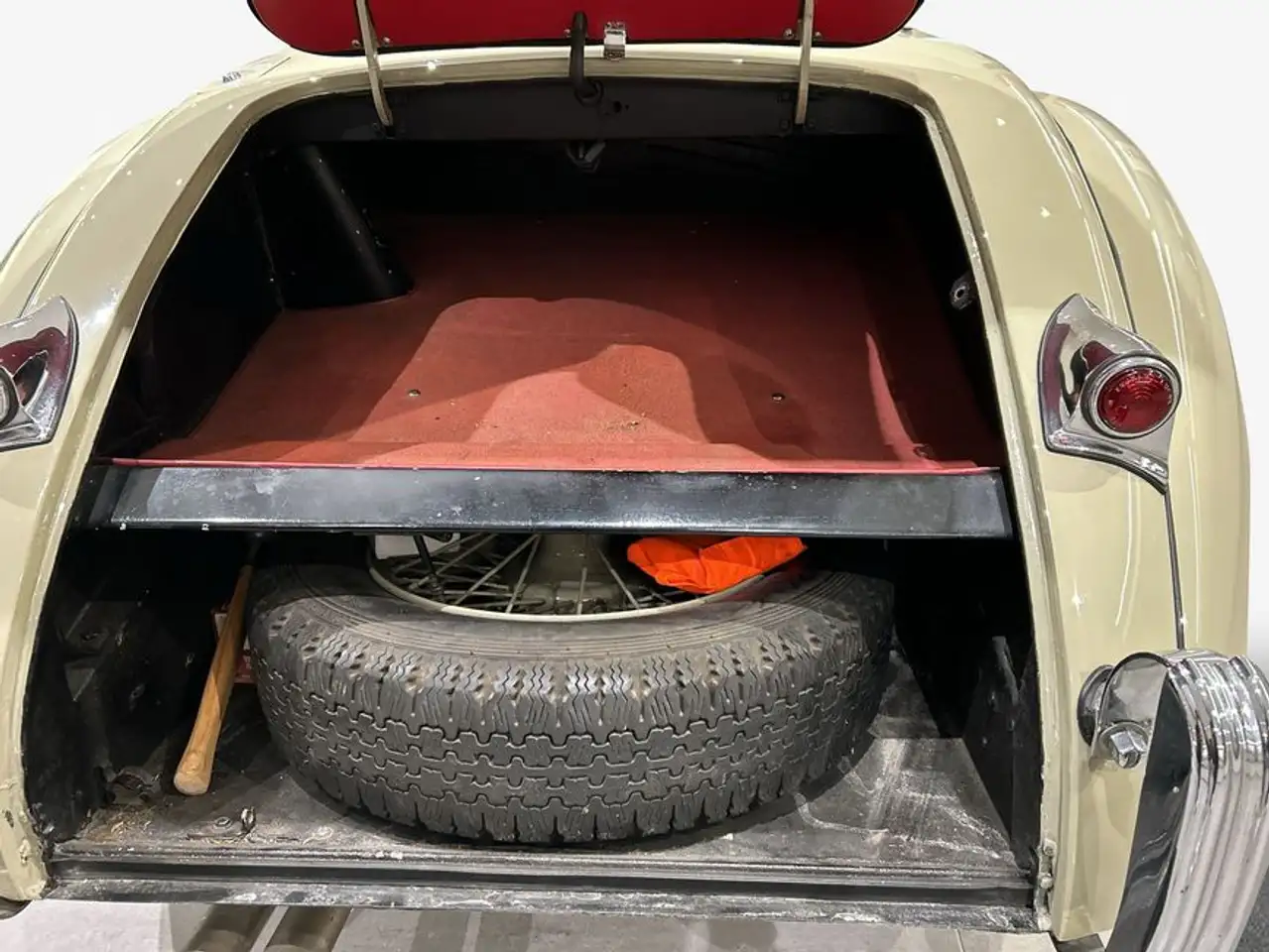 Jaguar XK 120 SE OTS, foto 10