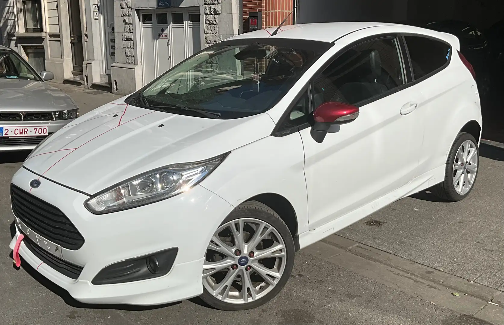Ford Fiesta 1.6i Ti-VCT Titanium PowerShift Automaat Білий - 1