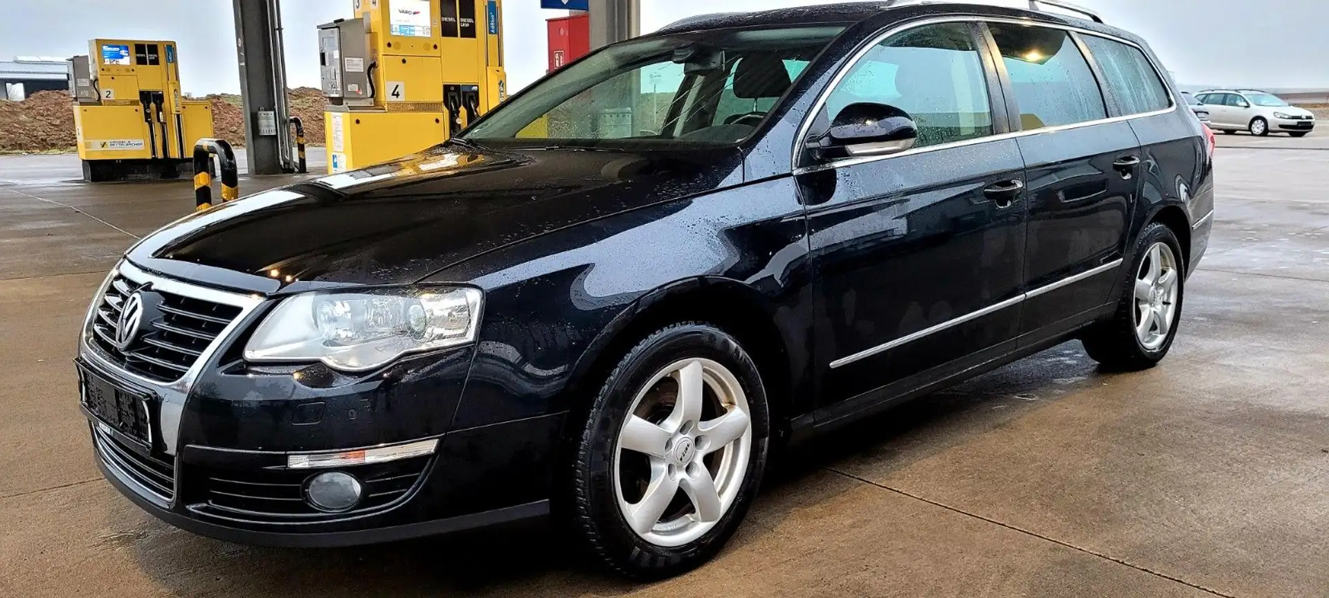 Volkswagen Passat Variant Comfortline/Tüv.10-25/AHK/R.cam/N Schwarz - 1